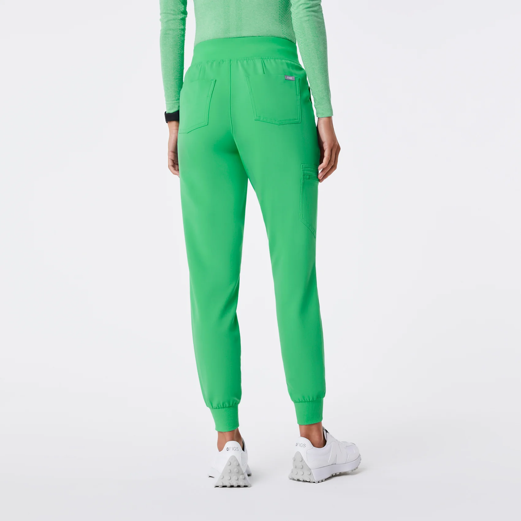 women's Emerald High Waisted Zamora - Petite Jogger Scrub Pant™