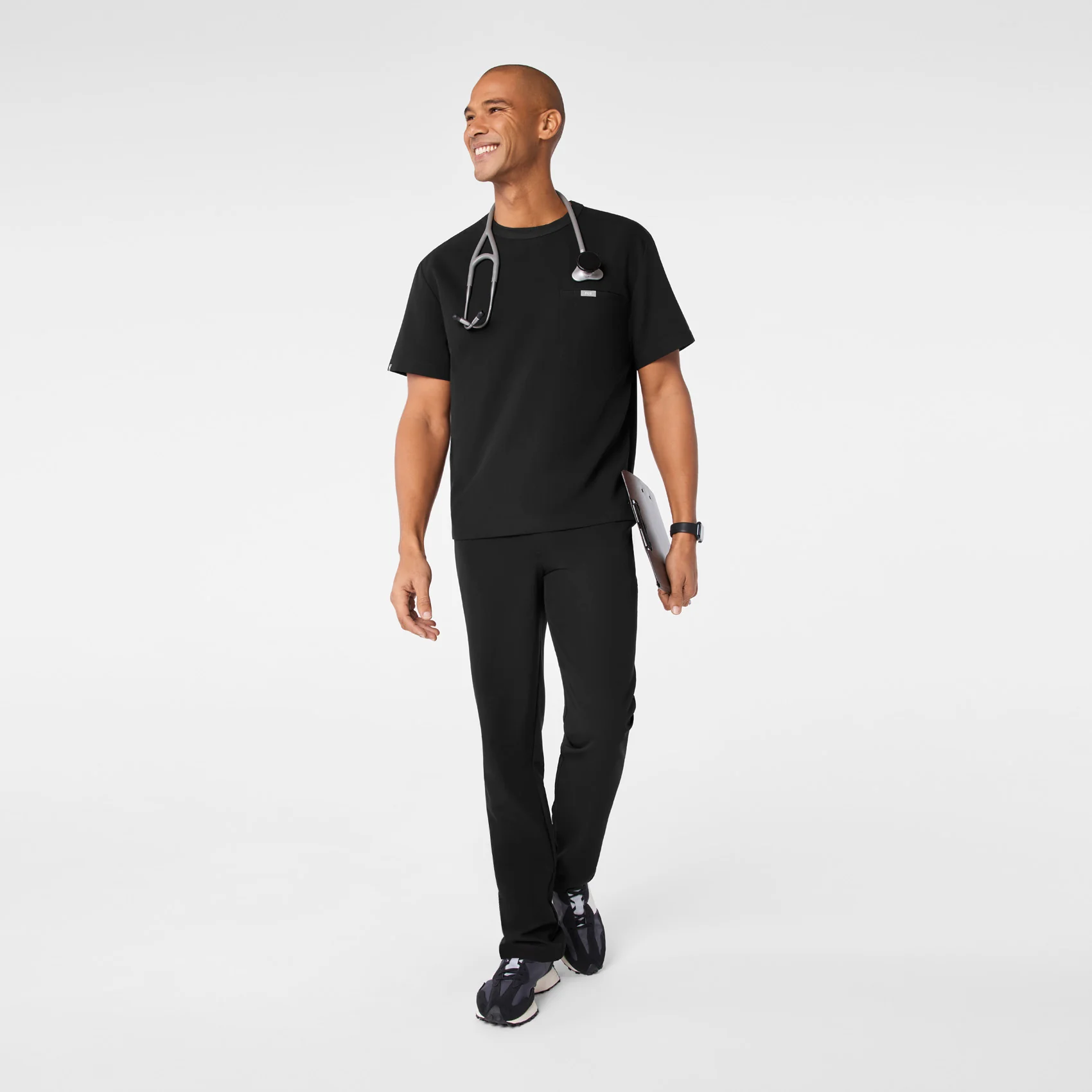 1299-men-s-black-easton-relaxed-crewneck-scrub-top-5.webp men's Black Easton Relaxed - Crewneck Scrub Top