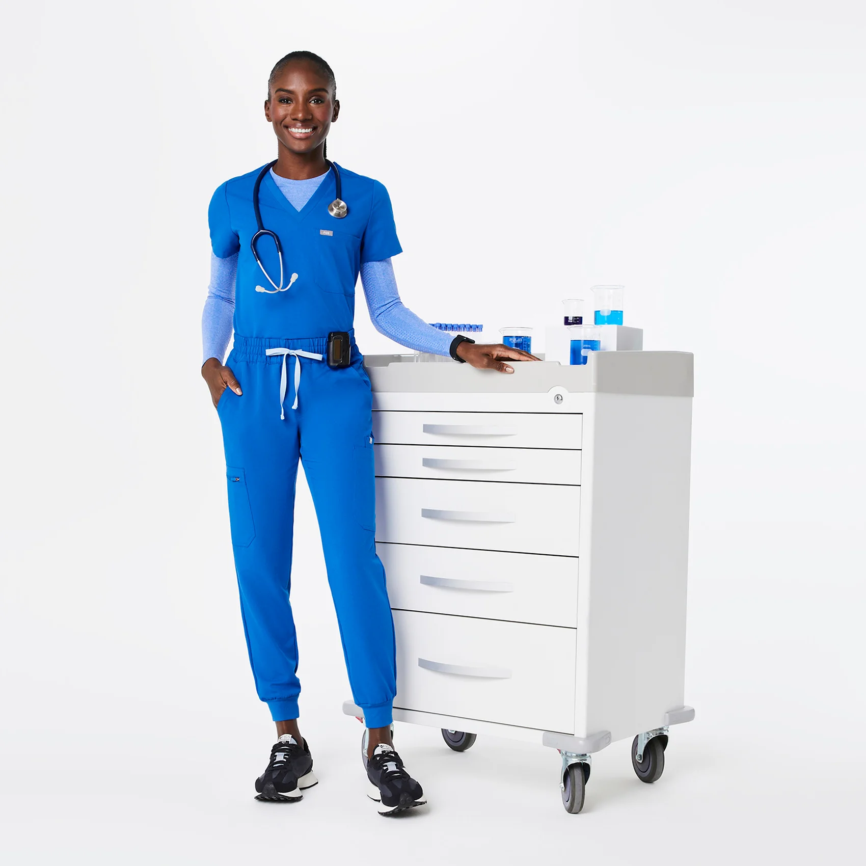 13344-women-s-royal-blue-uman-relaxed-petite-jogger-scrub-pants-2.webp women's Royal Blue Uman Relaxed - Petite Jogger Scrub Pants