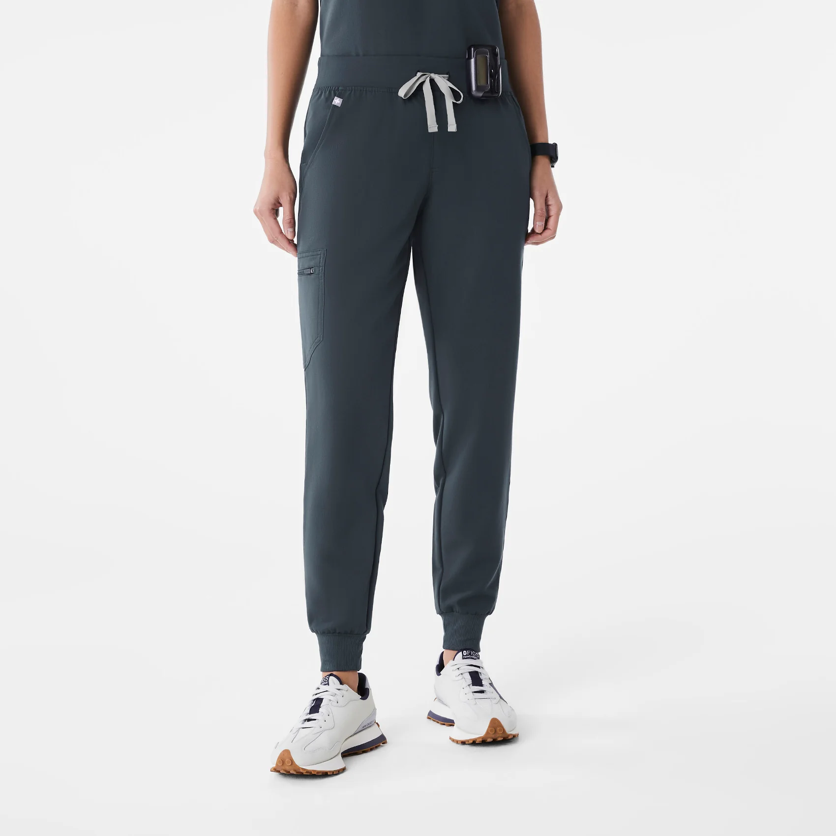 14874-women-s-dark-harbor-zamora-petite-jogger-scrub-panttm-1.webp women's Dark Harbor Zamora - Petite Jogger Scrub Pant™