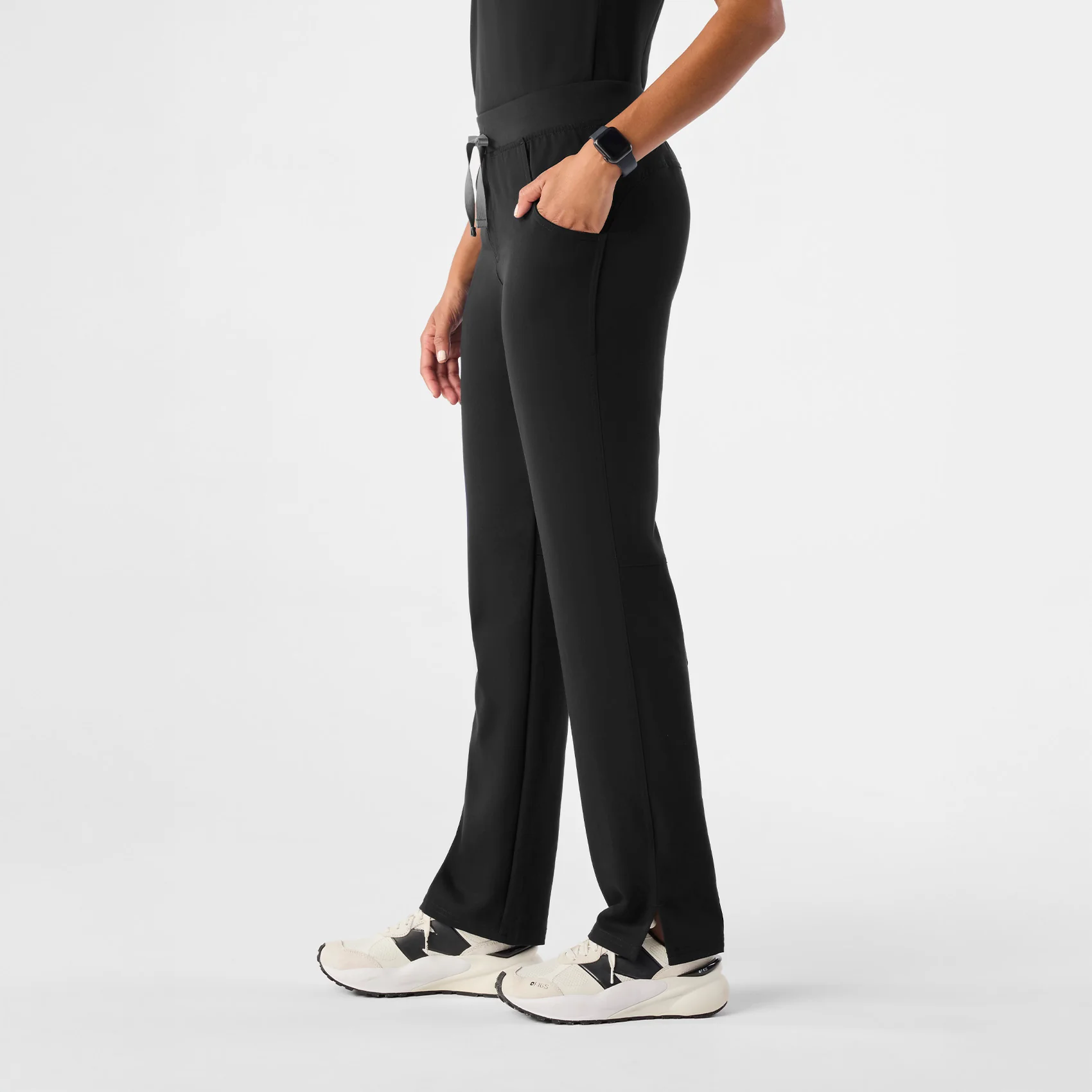 Women's Black Kade™ - Cargo Scrub Pants