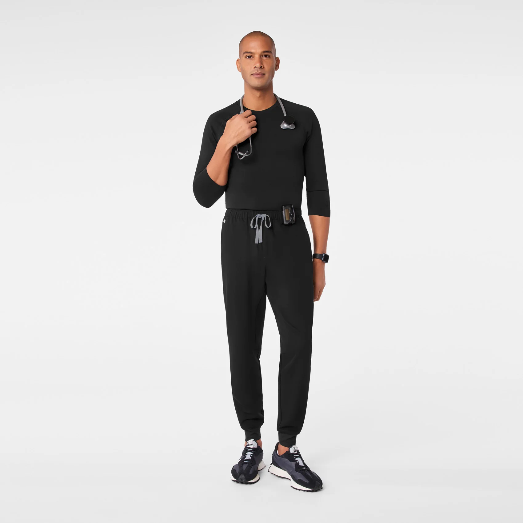 1529-men-s-black-makato-seamless-34-sleeve-underscrub-2.webp men's Black Makato Seamless ¾ Sleeve - Underscrub