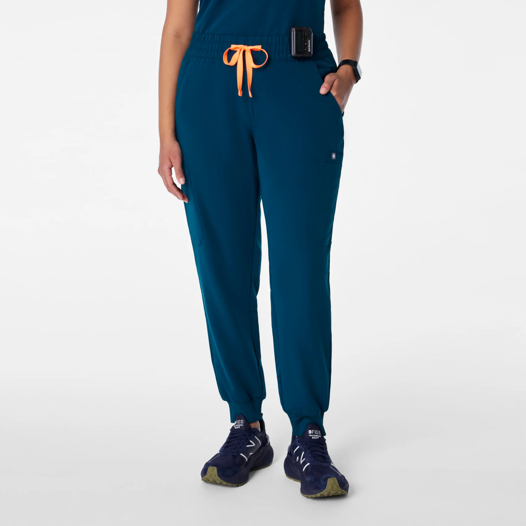 women's Deep Reef High Waisted Uman Relaxed - Petite Jogger Scrub Pant