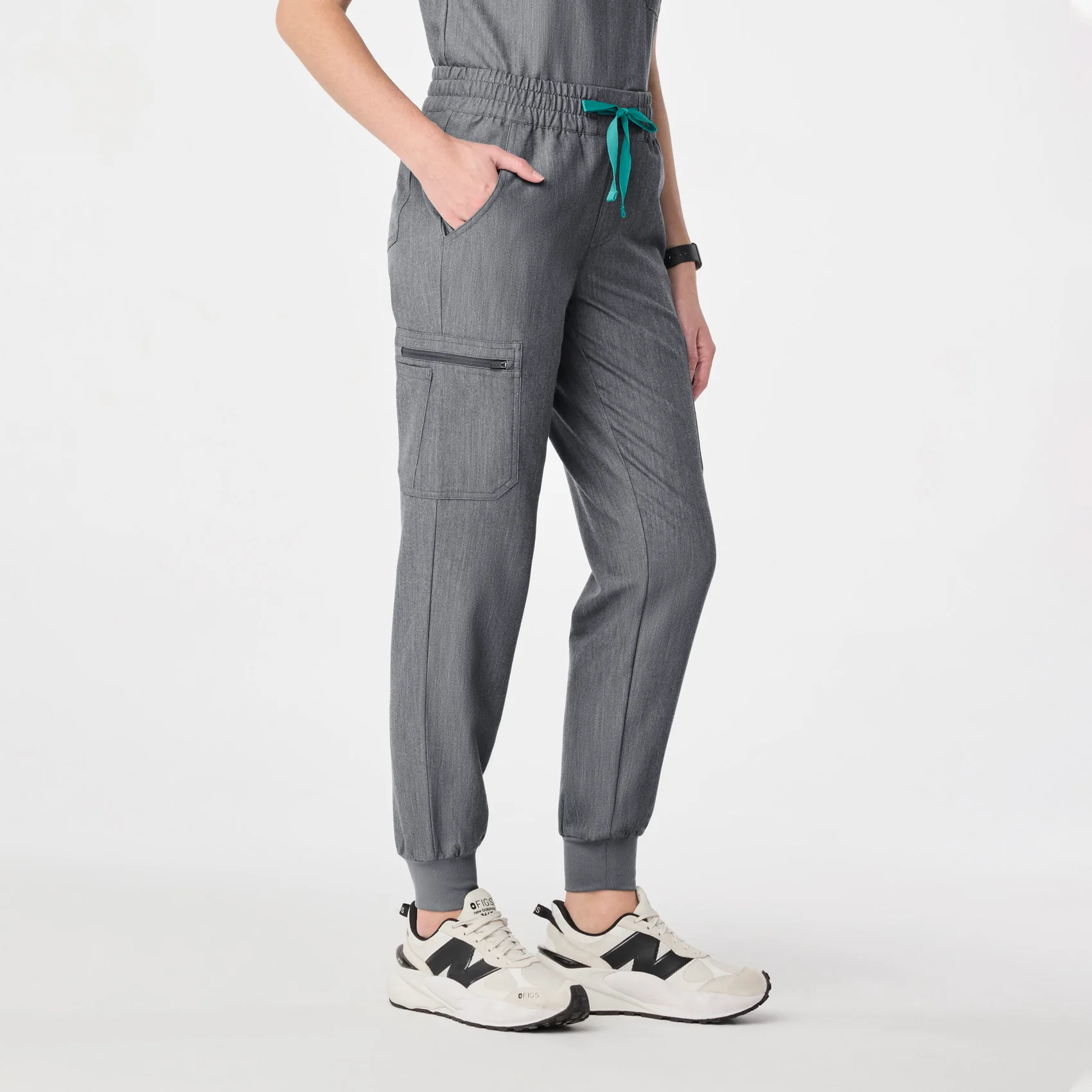 15863-women-s-graphite-uman-relaxed-petite-jogger-scrub-pant-3.webp women's Graphite Uman Relaxed - Petite Jogger Scrub Pant