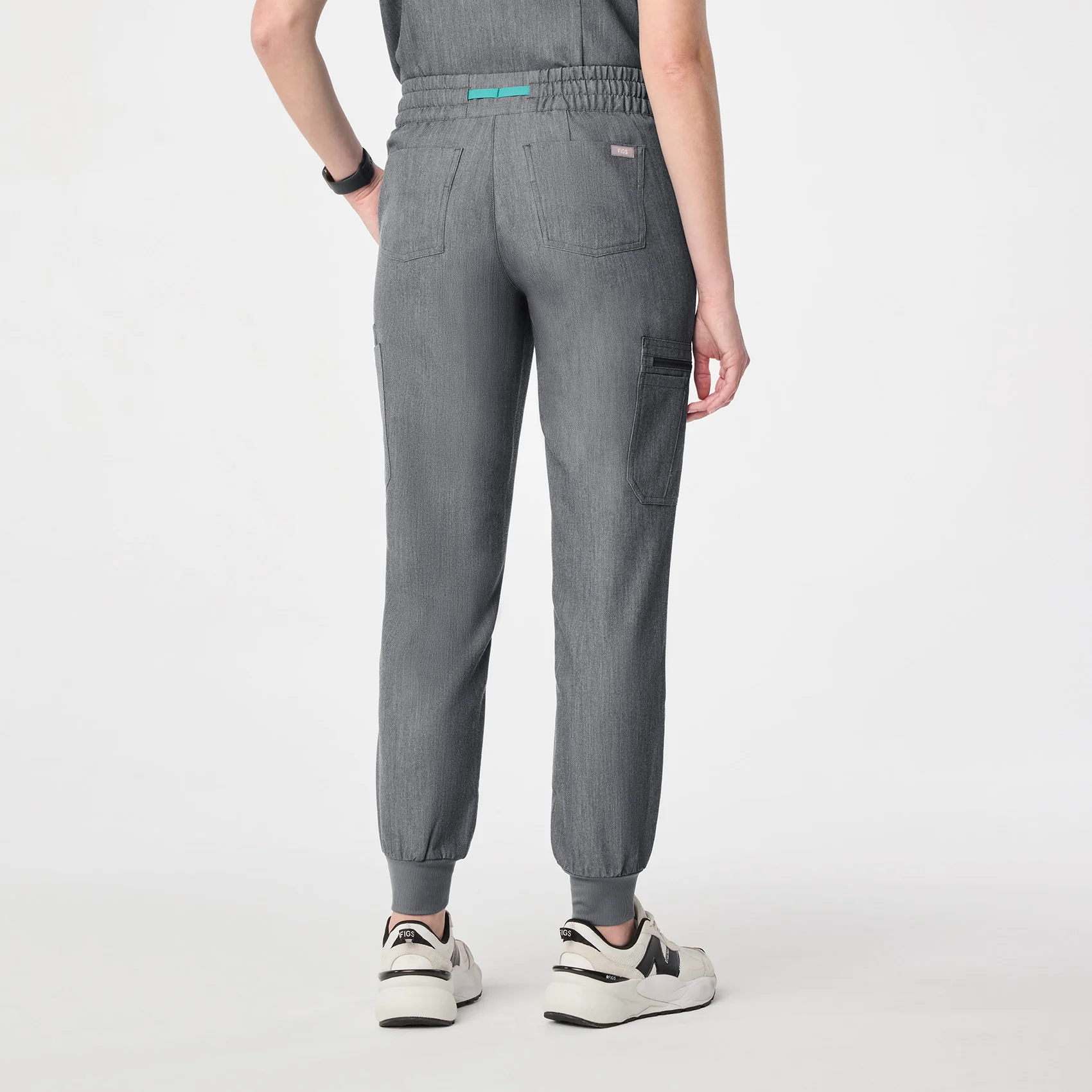 15863-women-s-graphite-uman-relaxed-petite-jogger-scrub-pant-4.webp women's Graphite Uman Relaxed - Petite Jogger Scrub Pant