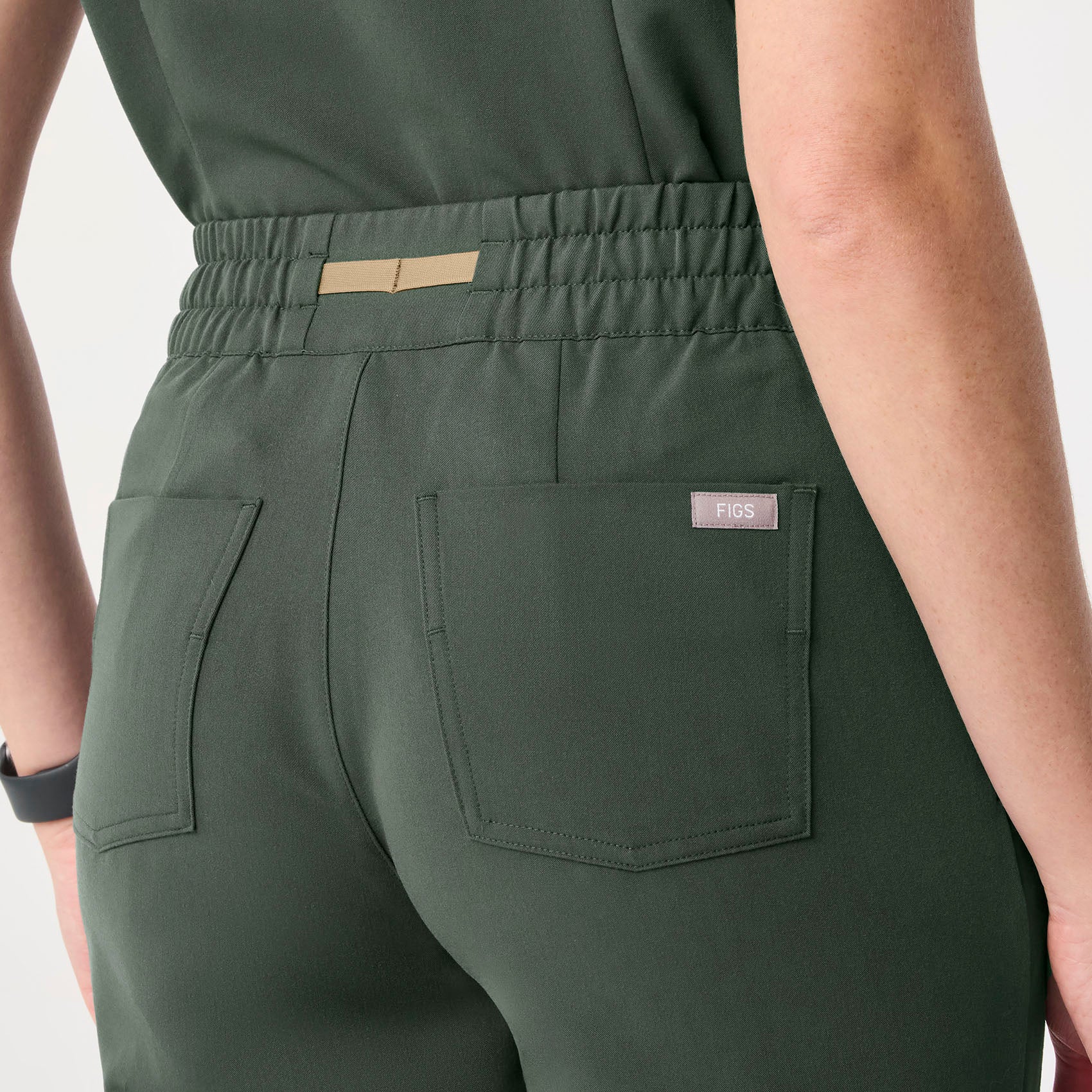 women's Moss High Waisted Uman Relaxed - Petite Jogger Scrub Pant