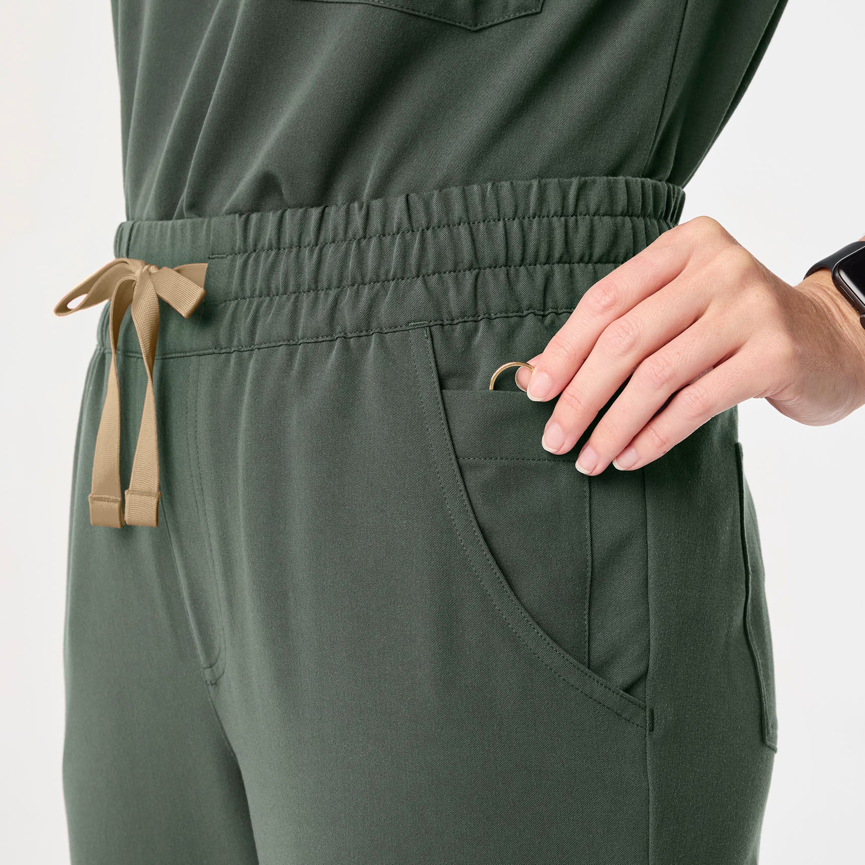 women's Moss High Waisted Uman Relaxed - Petite Jogger Scrub Pant