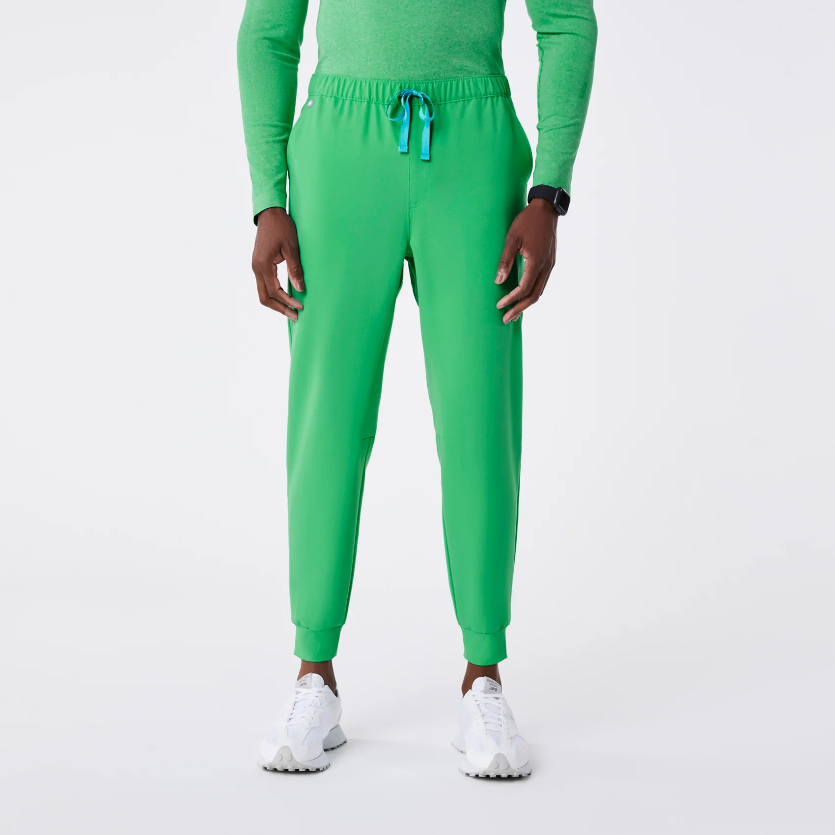 17085-men-s-emerald-tansen-short-jogger-scrub-panttm-1.webp men's Emerald Tansen - Short Jogger Scrub Pant™