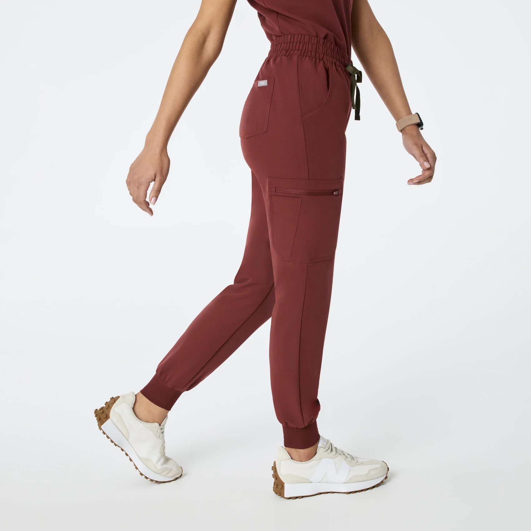 women's Walnut High Waisted Uman Relaxed - Petite Jogger Scrub Pant
