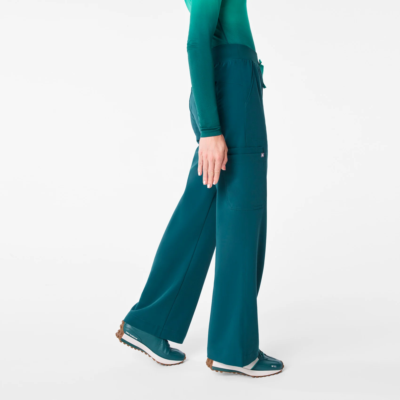 17602-women-s-caribbean-blue-high-waisted-isabel-wide-leg-tall-scrub-pant-3.webp women's Caribbean Blue High Waisted Isabel Wide Leg - Tall Scrub Pant