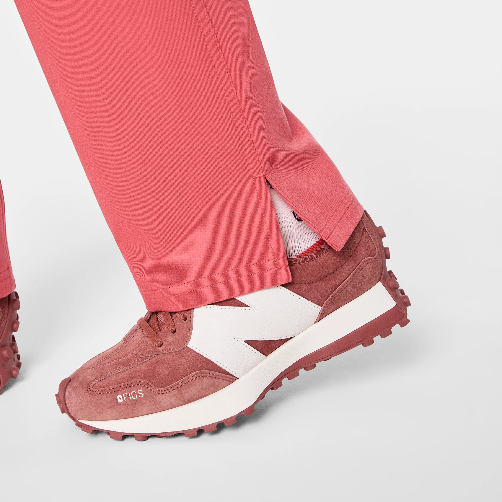 women's Pulmonary Pink Kade - Tall Cargo Scrub Pant™