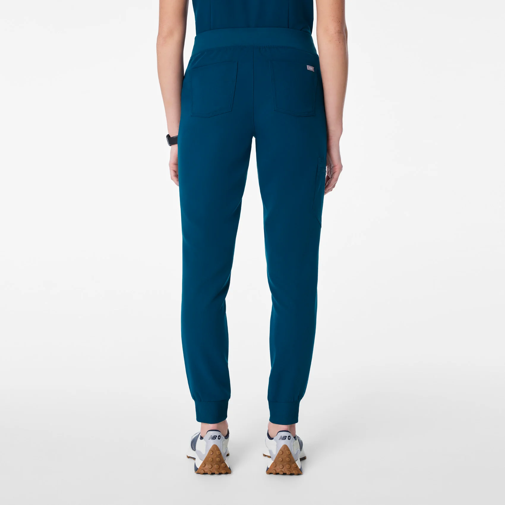 women's Deep Reef Zamora - Petite Jogger Scrub Pant™