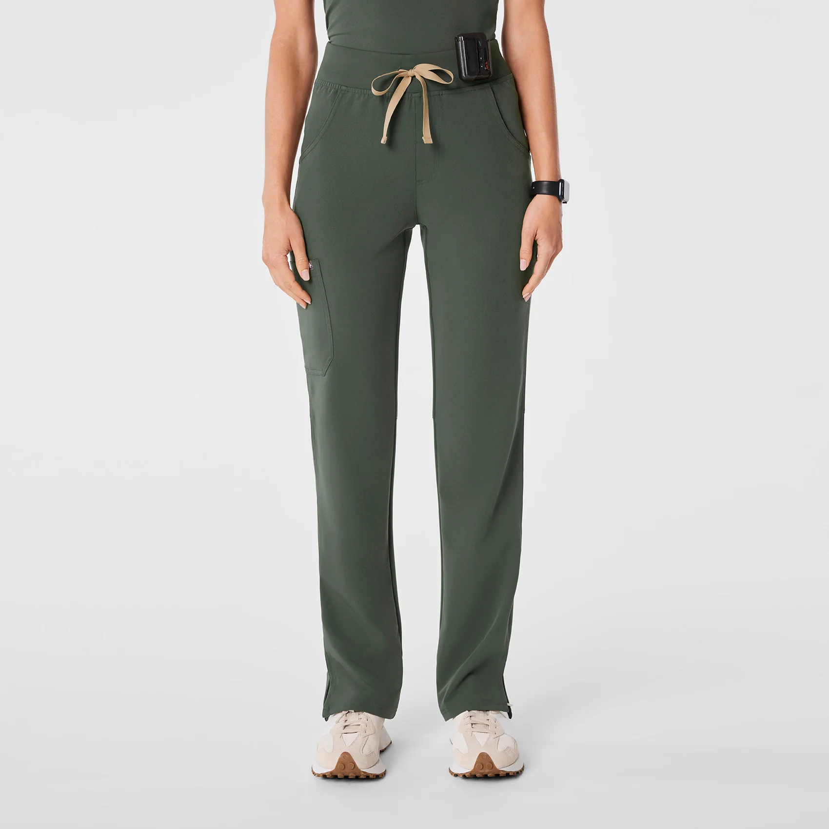 19497-women-s-moss-high-waisted-kade-petite-cargo-scrub-panttm-1.webp women's Moss High Waisted Kade - Petite Cargo Scrub Pant™