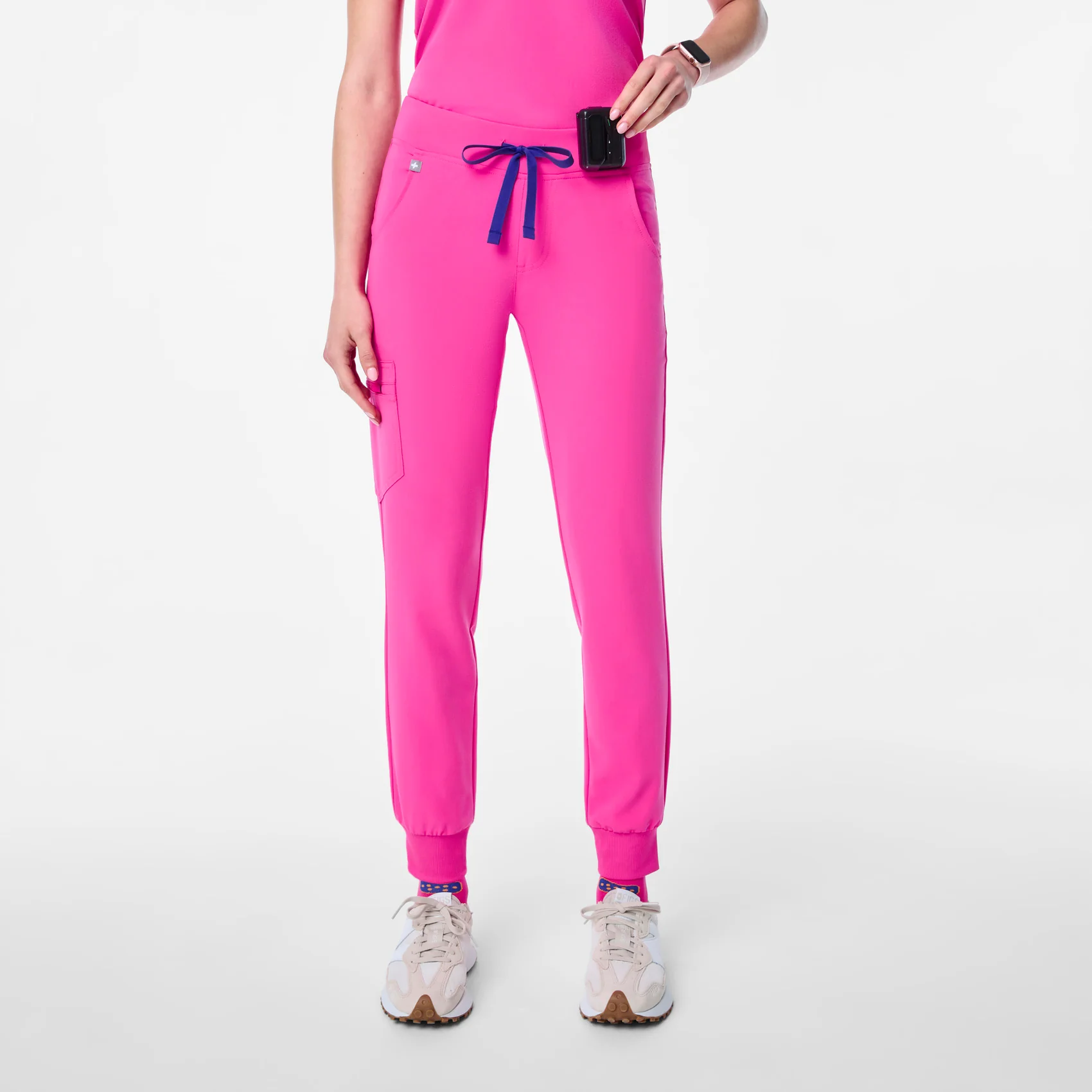 20492-women-s-rapid-response-pink-zamora-petite-jogger-scrub-panttm-1.webp women's Rapid Response Pink Zamora - Petite Jogger Scrub Pant™