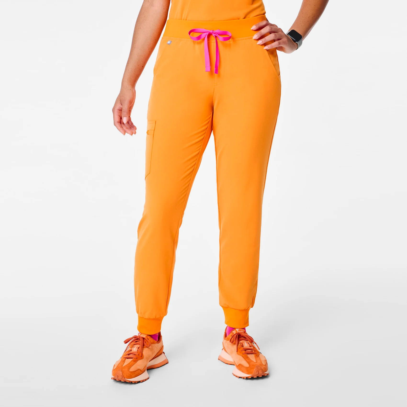 women's Creamsicle Zamora - Petite Jogger Scrub Pant™