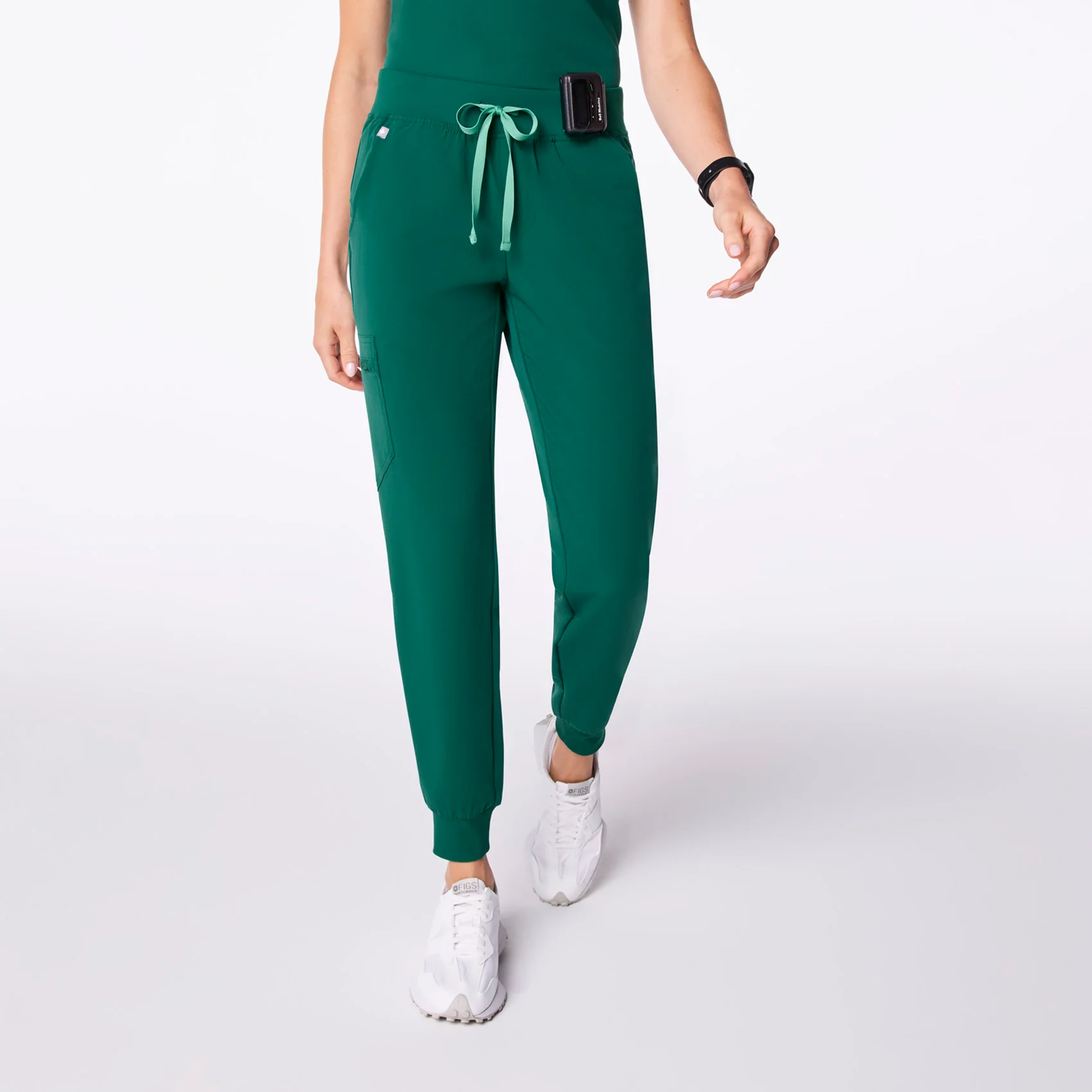 22370-women-s-hunter-green-zamora-jogger-scrub-panttm-1.webp women's Hunter Green Zamora - Jogger Scrub Pant™