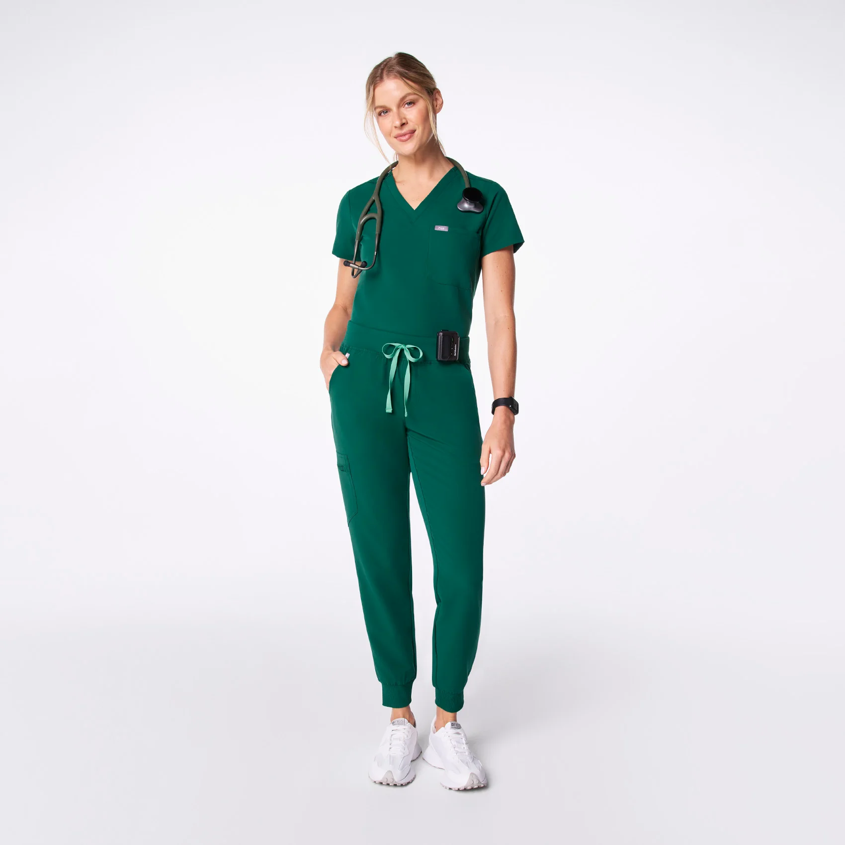 22370-women-s-hunter-green-zamora-jogger-scrub-panttm-2.webp women's Hunter Green Zamora - Jogger Scrub Pant™