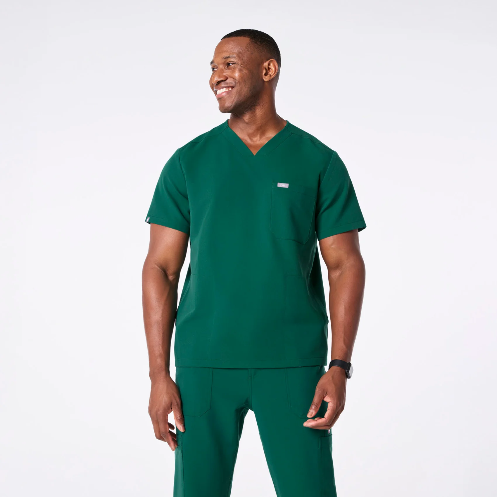 22722-men-s-hunter-green-chisec-three-pocket-scrub-toptm-1.webp men's Hunter Green Chisec - Three-Pocket Scrub Top™
