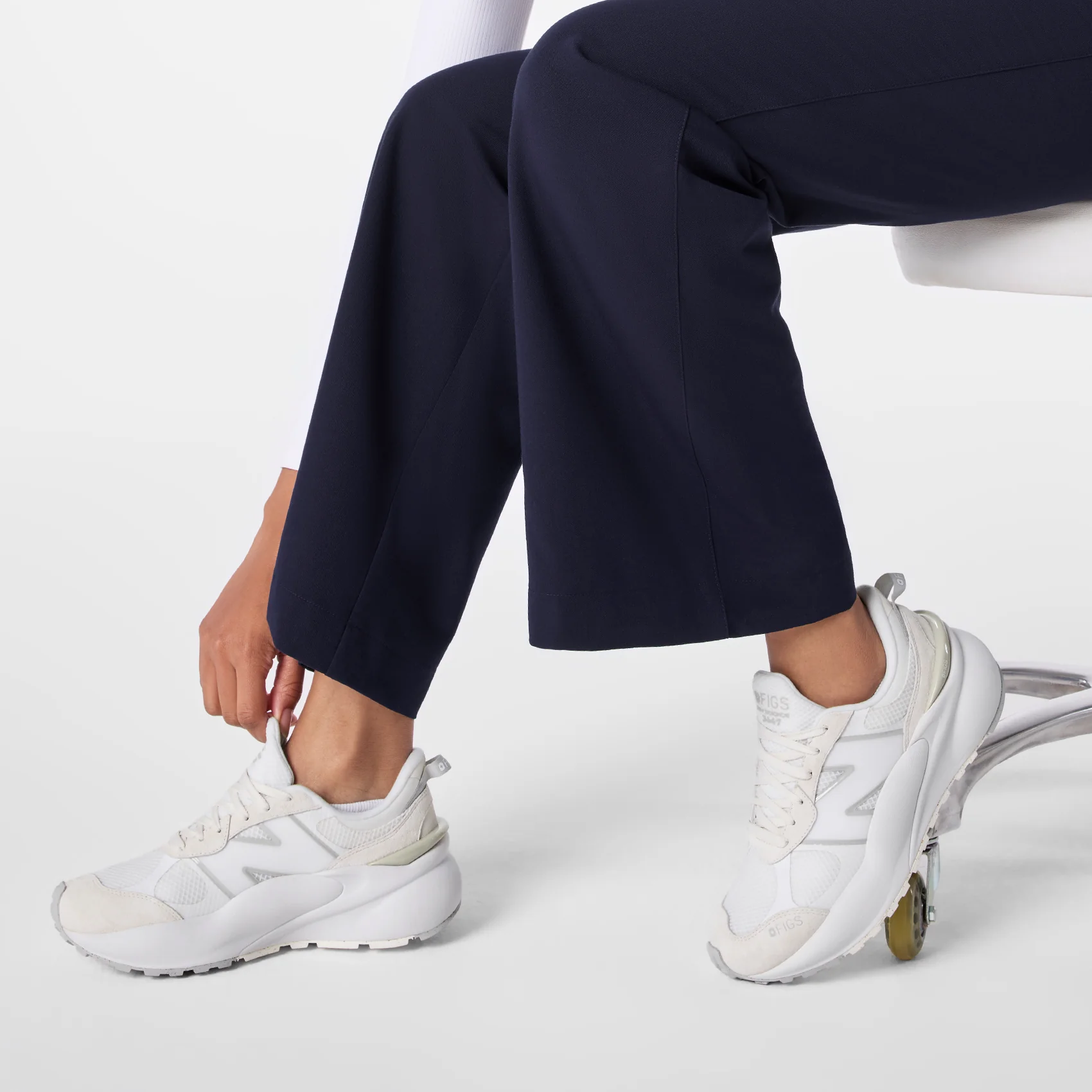 23465-unisex-cream-grey-figs-new-balance-3447-7.webp unisex Cream/Grey FIGS | New Balance 3447