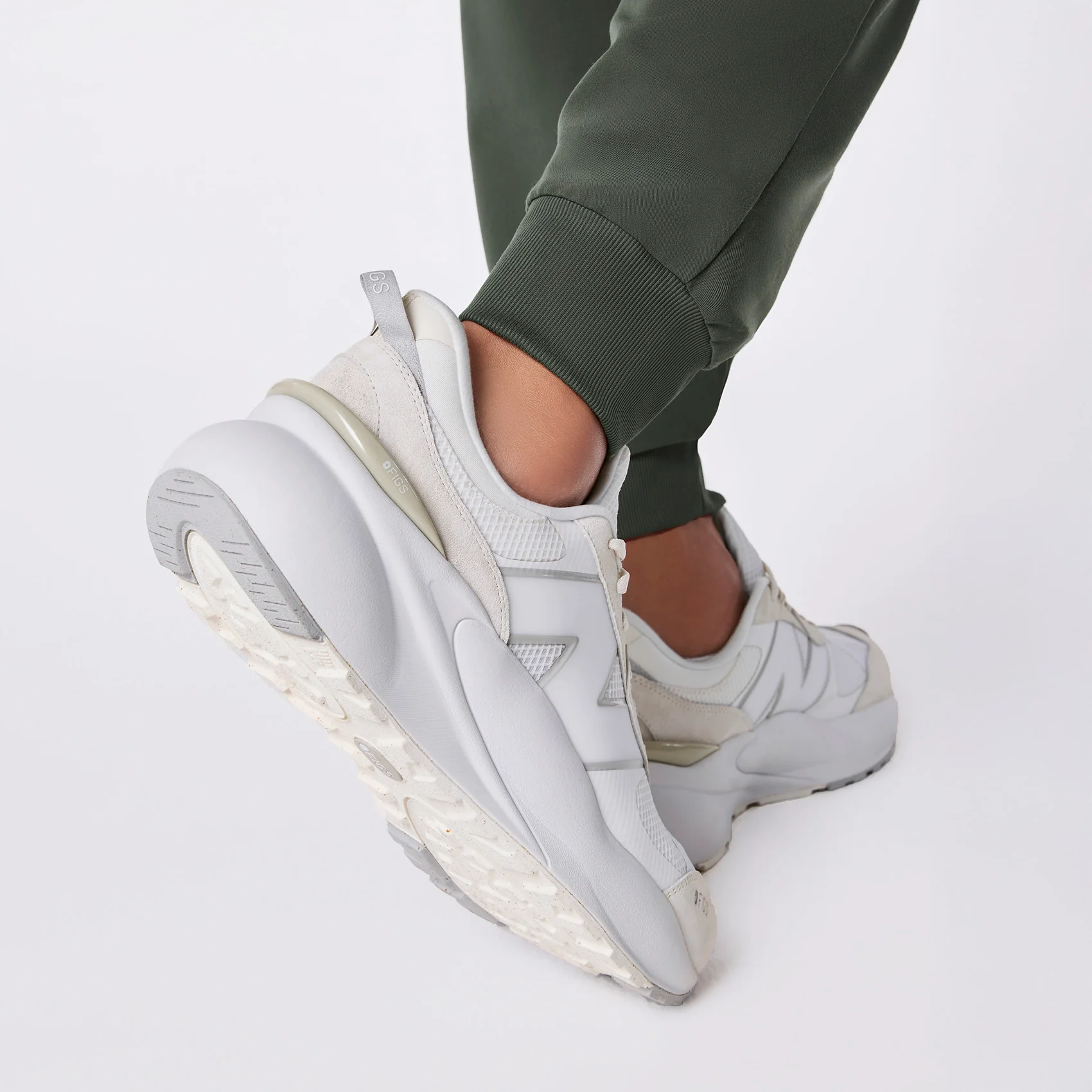 23465-unisex-cream-grey-figs-new-balance-3447-9.webp unisex Cream/Grey FIGS | New Balance 3447