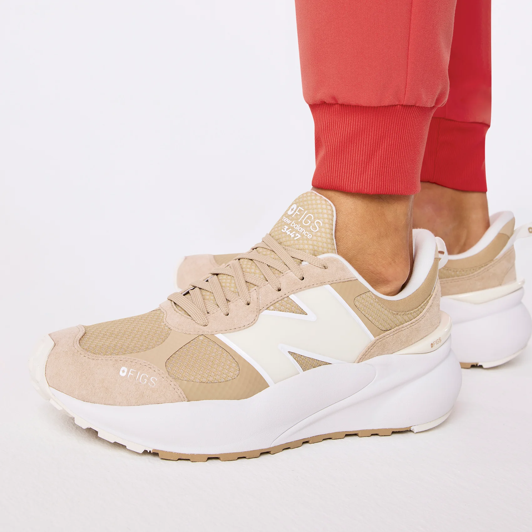 23503-unisex-terrain-figs-new-balance-3447-11.webp unisex Terrain FIGS | New Balance 3447