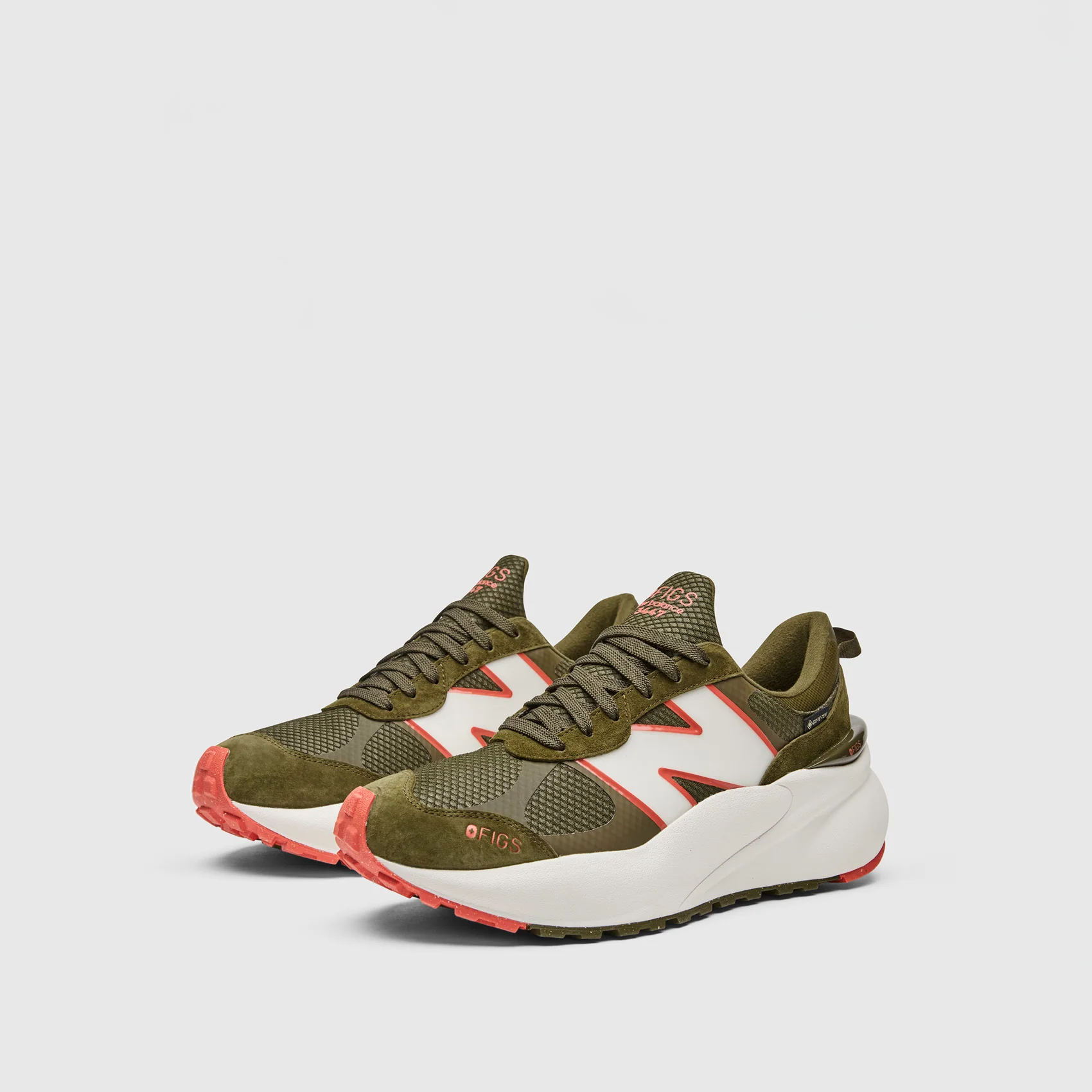 23522-unisex-spruce-figs-new-balance-3447-gore-tex-1.webp unisex Spruce FIGS | New Balance 3447 GORE-TEX