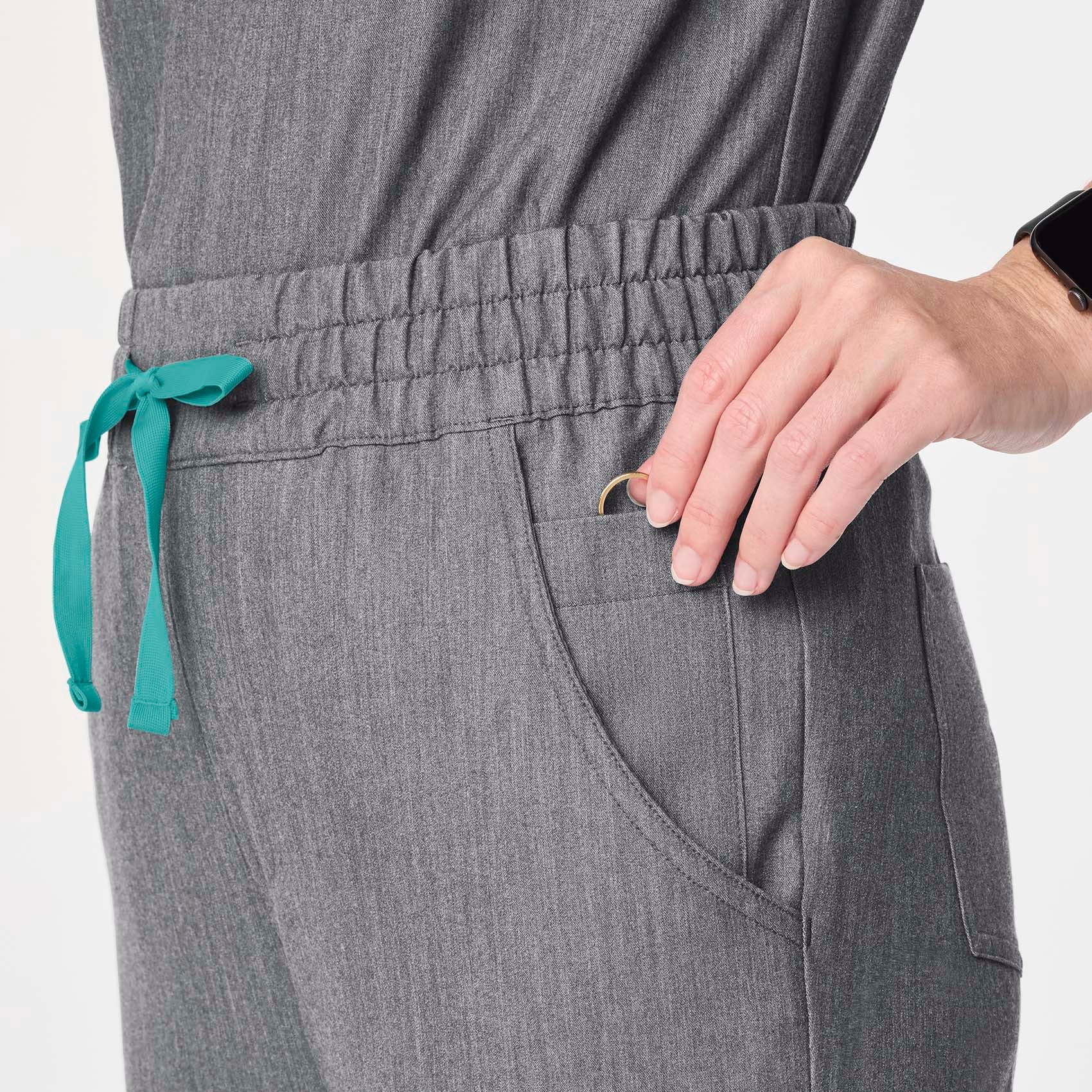 23870-women-s-graphite-high-waisted-dowa-petite-scrub-pant-3xl-6xl-7.jpg women's Graphite High Waisted Dowa - Petite Scrub Pant (3XL-6XL)