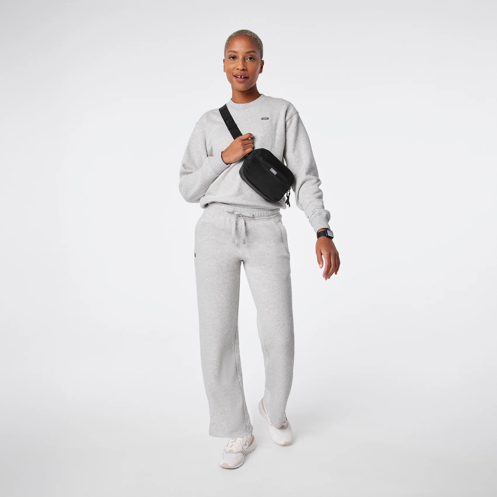 24459-women-s-heather-grey-off-shift-relaxed-crewneck-sweatshirttm-2.webp women's Heather Grey Off-Shift Relaxed - Crewneck Sweatshirt™