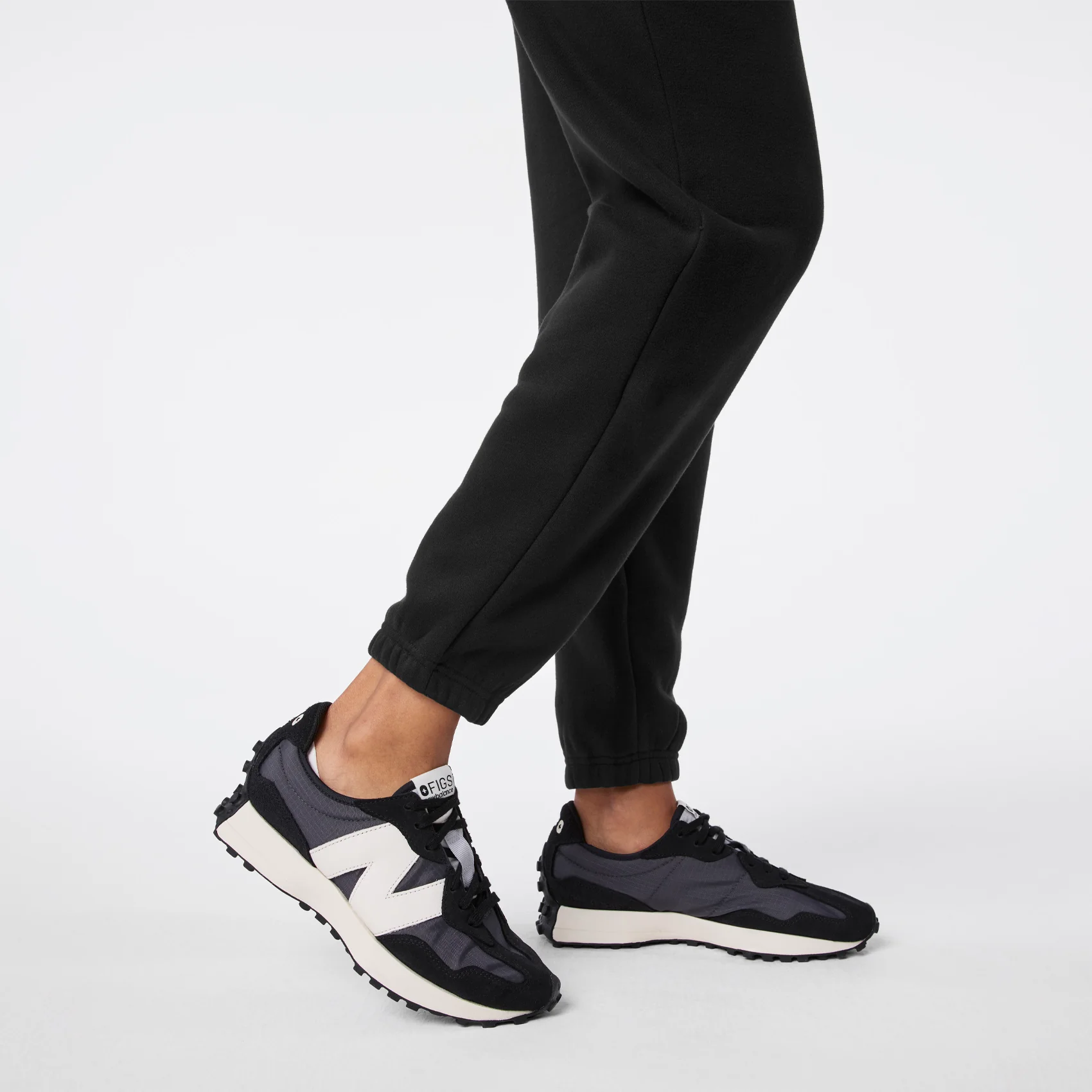 24529-women-s-black-off-shift-relaxed-jogger-sweatpanttm-8.webp women's Black Off-Shift Relaxed - Jogger Sweatpant™