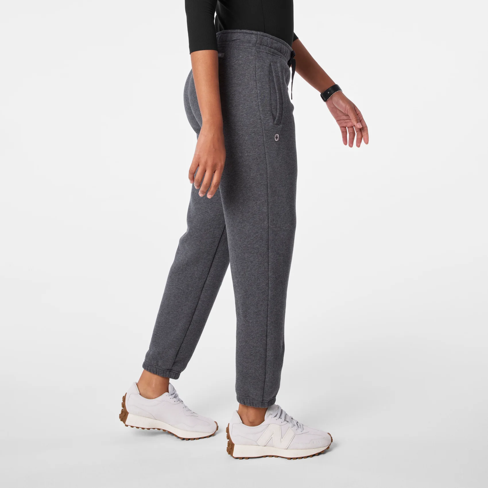24632-women-s-charcoal-heather-grey-off-shift-relaxed-jogger-sweatpanttm-3.webp women's Charcoal Heather Grey Off-Shift Relaxed - Jogger Sweatpant™