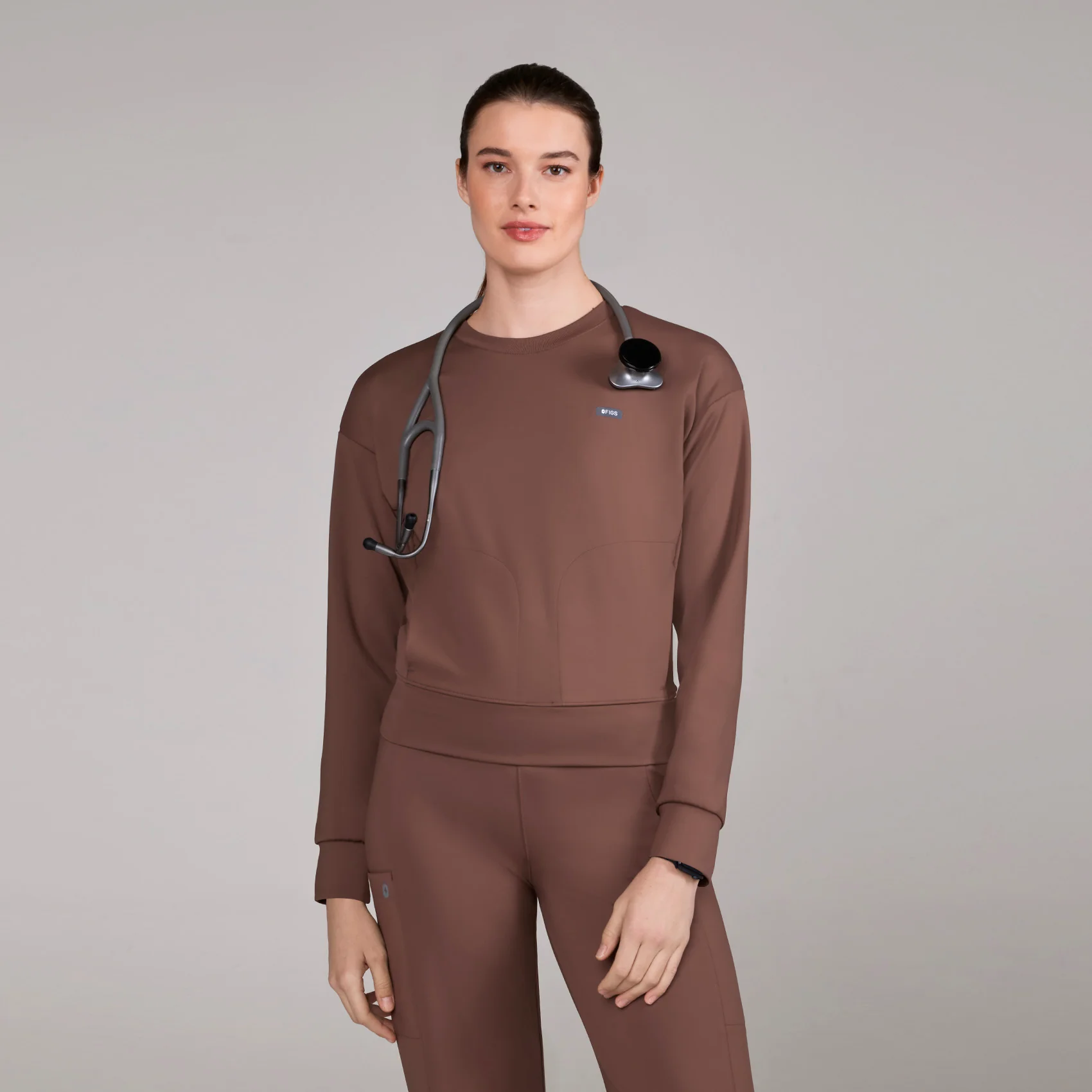24728-women-s-cedar-cornelia-formx-crewneck-scrub-toptm-1.webp women's Cedar Cornelia FORMx Crewneck - Scrub Top™
