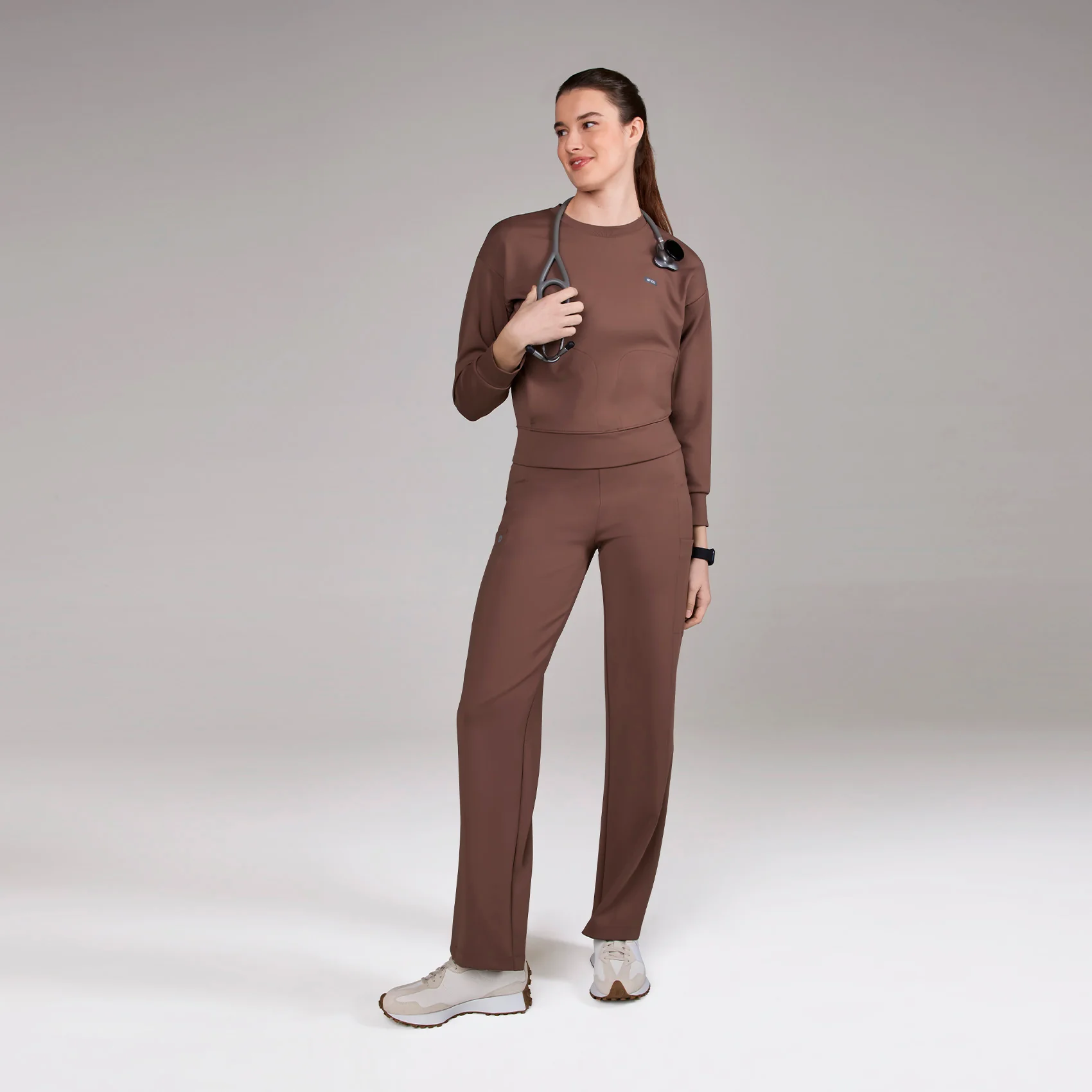 24728-women-s-cedar-cornelia-formx-crewneck-scrub-toptm-2.webp women's Cedar Cornelia FORMx Crewneck - Scrub Top™