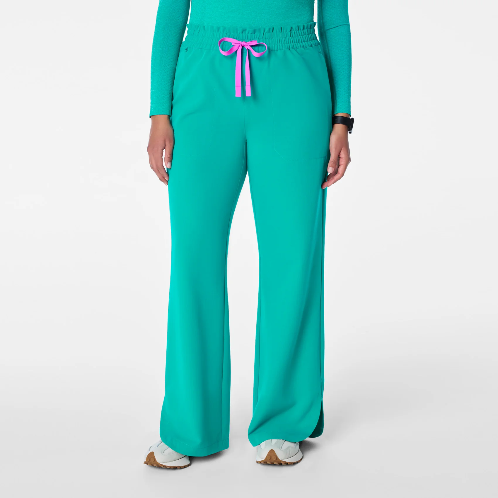 25465-women-s-lagoon-marseille-wide-leg-petite-scrub-pant-1.webp women's Lagoon Marseille Wide Leg - Petite Scrub Pant