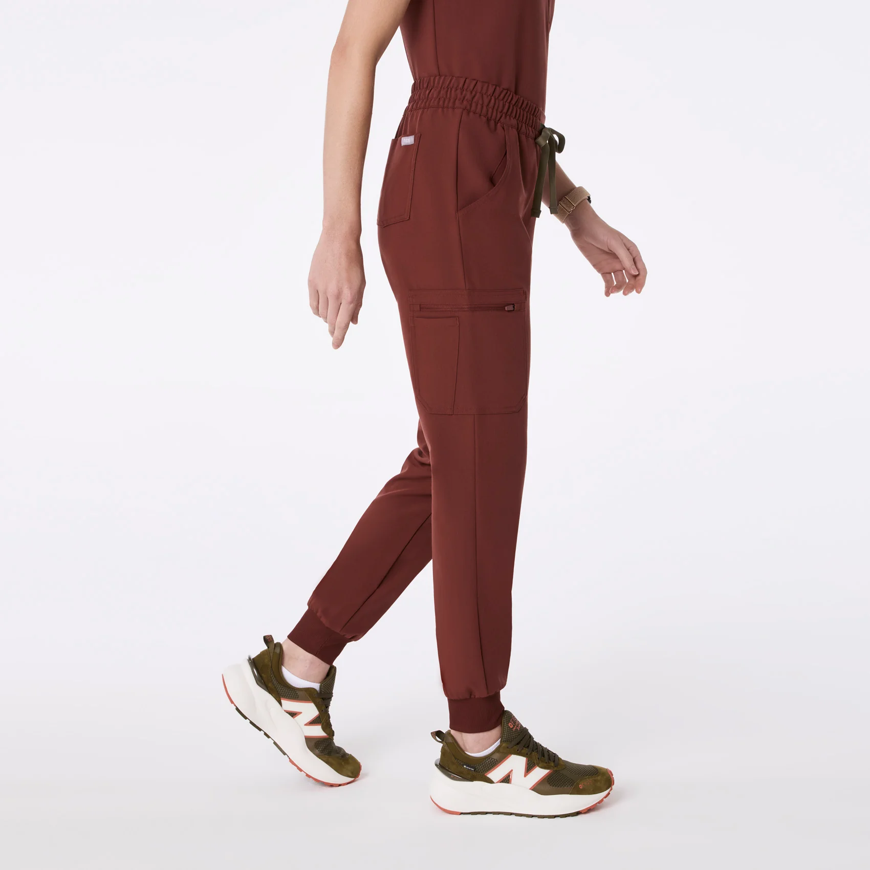 women's Walnut Uman Relaxed - Tall Jogger Scrub Pant