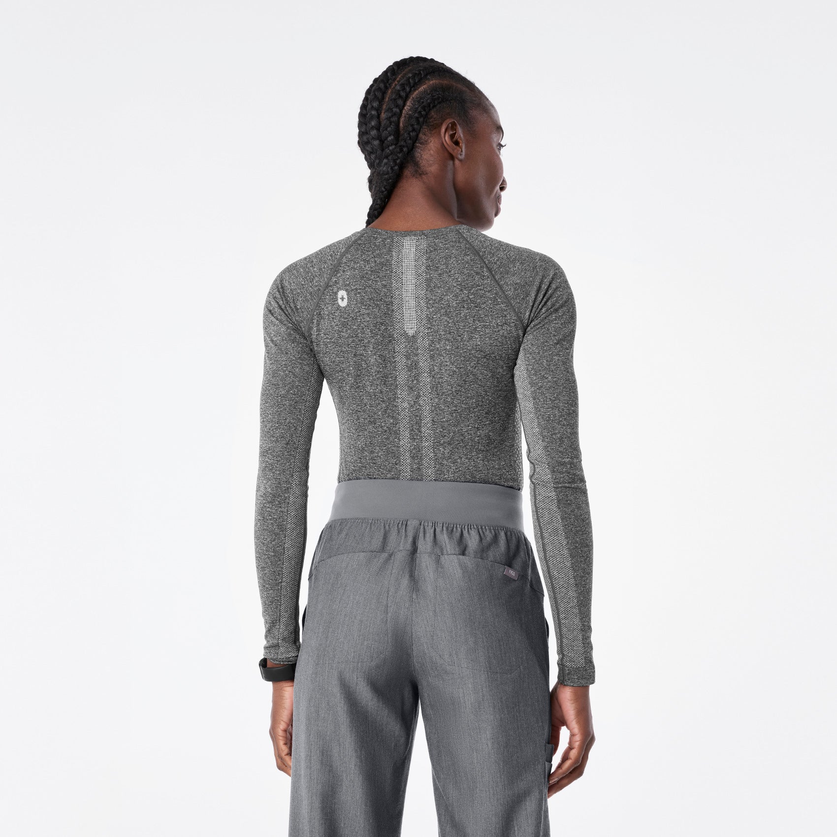2660-women-s-graphite-salta-seamless-cropped-longsleeve-underscrub-4.jpg women's Graphite Salta Seamless Cropped - Longsleeve Underscrub