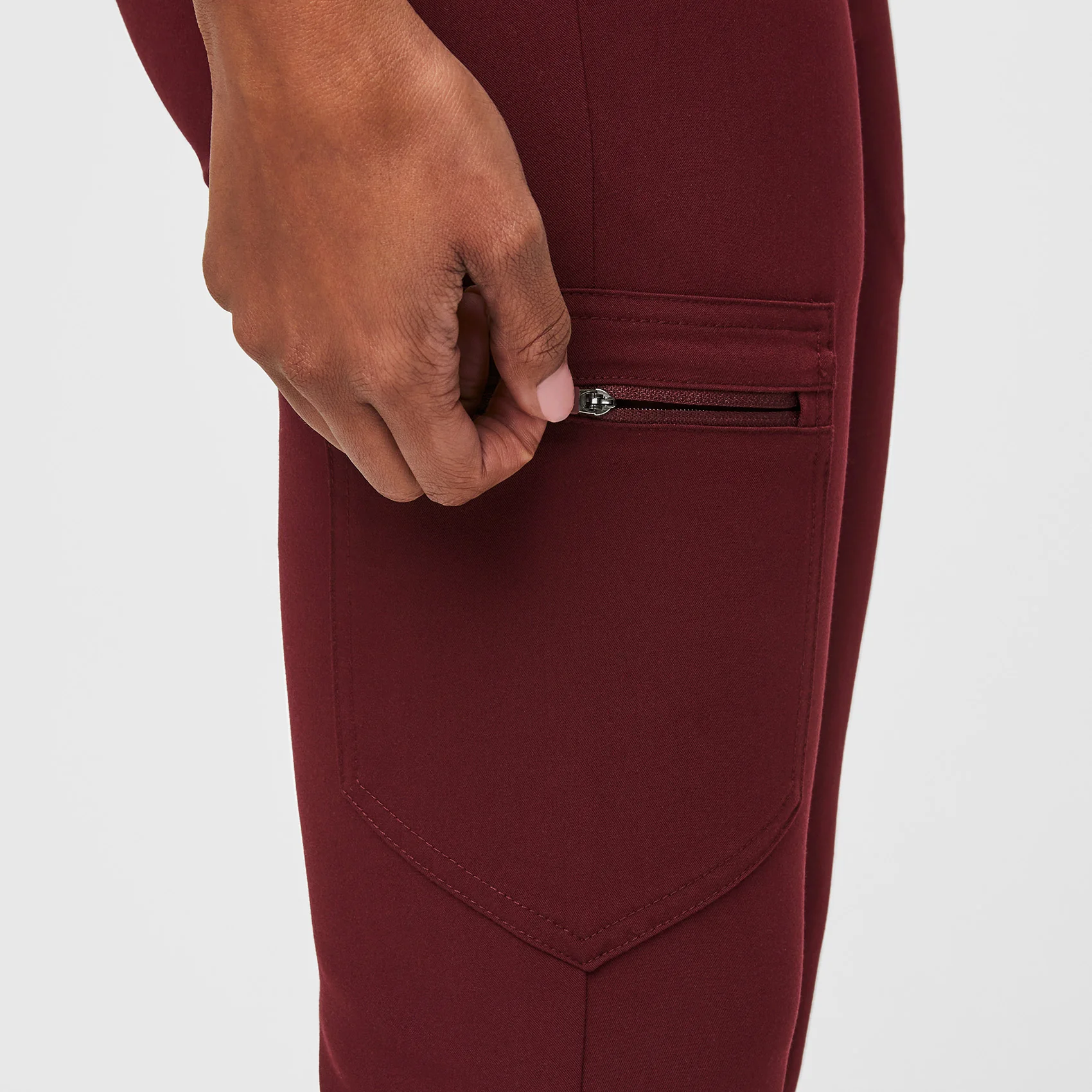 3063-women-s-burgundy-zamoratm-petite-jogger-scrub-pants-5.webp Women's Burgundy Zamora™ - Petite Jogger Scrub Pants