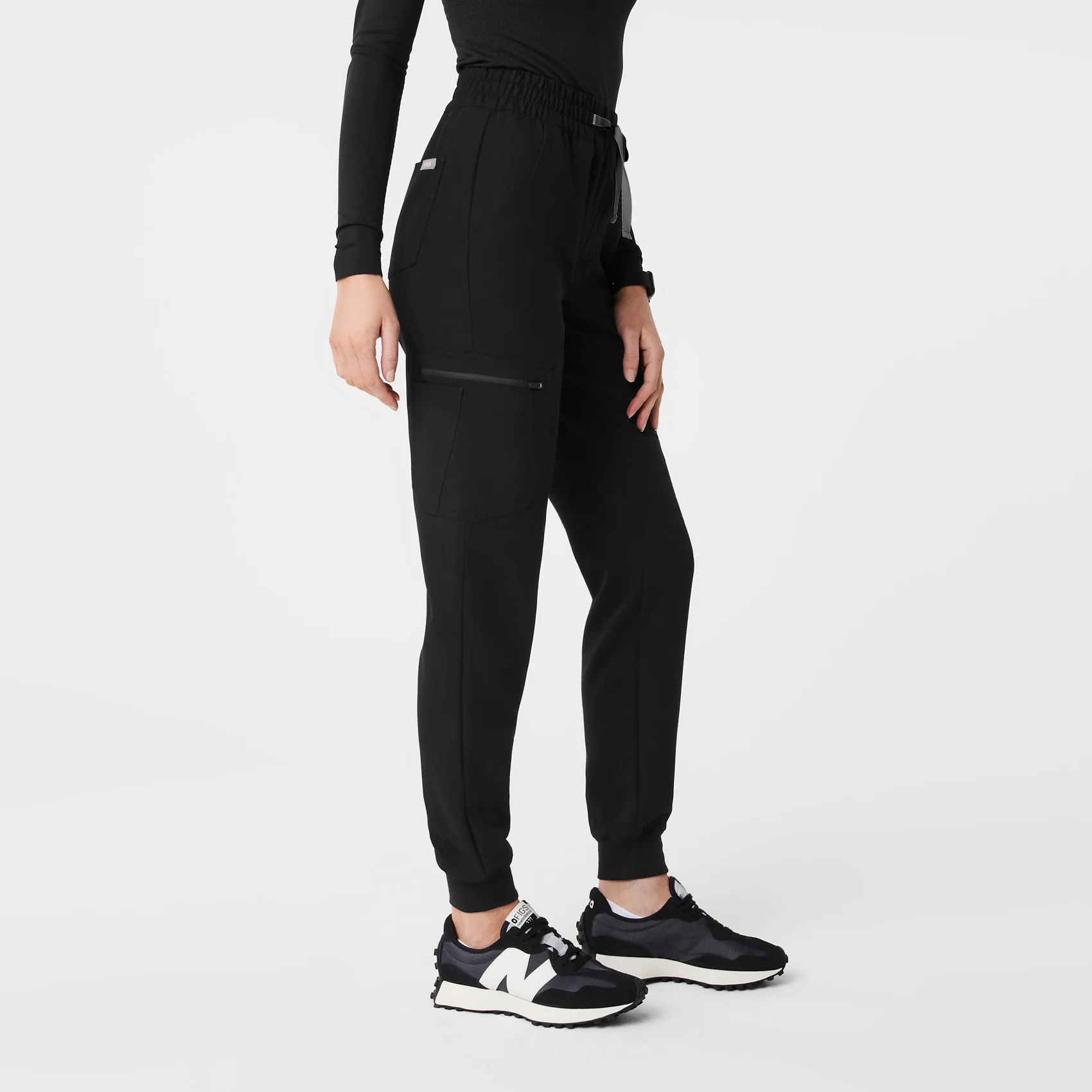 4154-women-s-black-high-waisted-uman-relaxed-tall-jogger-scrub-pants-3.webp women's Black High Waisted Uman Relaxed - Tall Jogger Scrub Pants