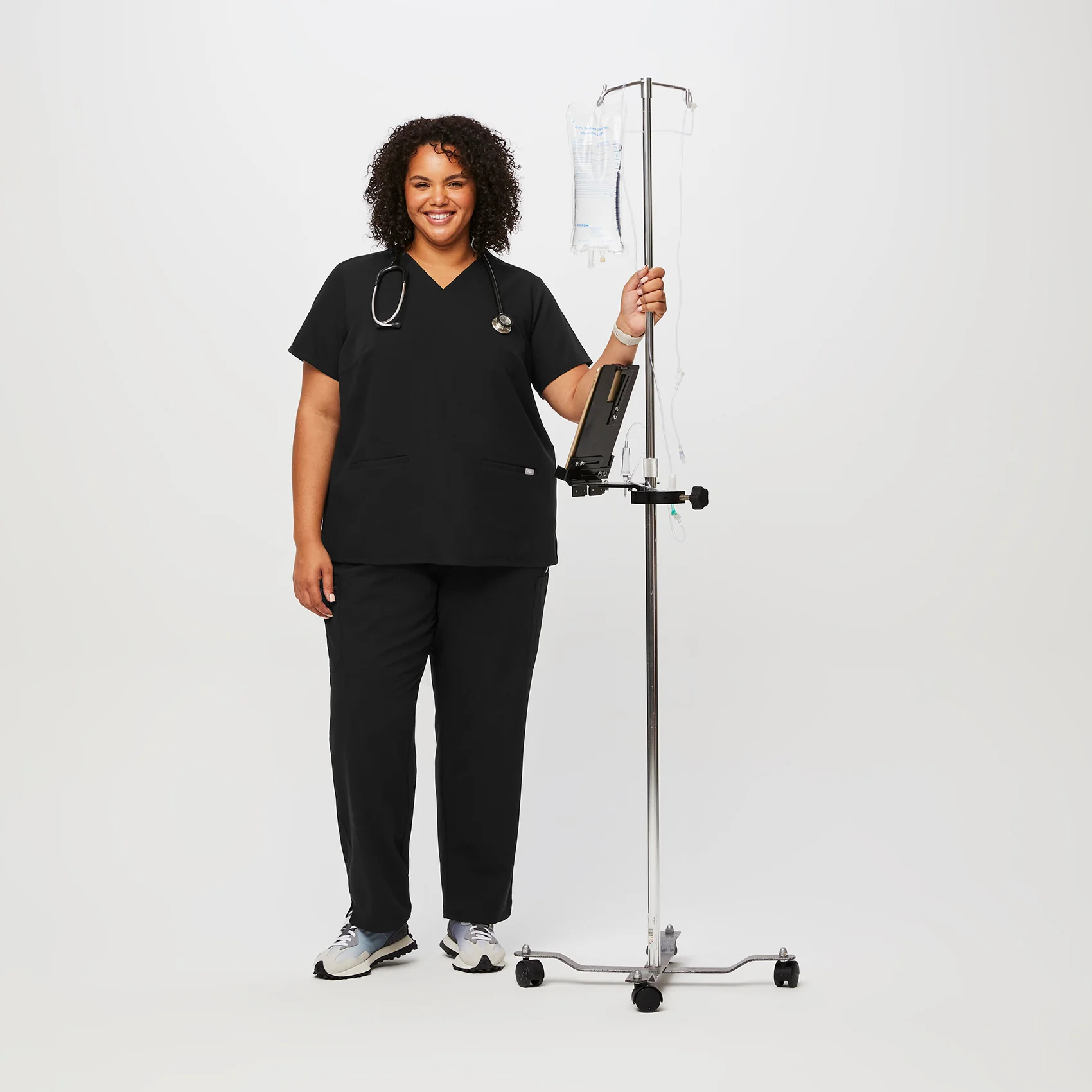 452-women-s-black-casmatm-three-pocket-scrub-top-3xl-6xl-2.webp women's Black Casma™- Three-Pocket Scrub Top (3XL - 6XL)