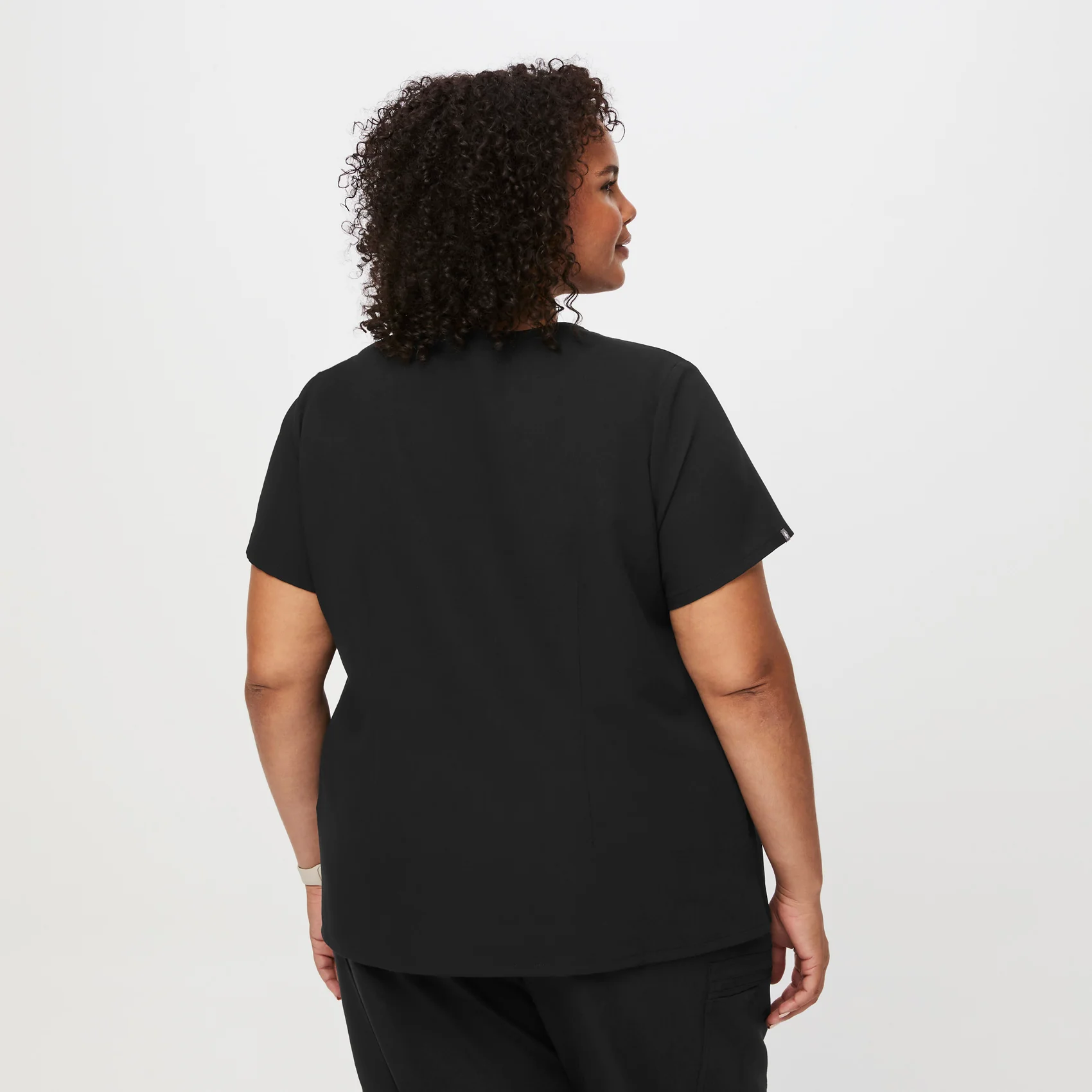 452-women-s-black-casmatm-three-pocket-scrub-top-3xl-6xl-4.webp women's Black Casma™- Three-Pocket Scrub Top (3XL - 6XL)