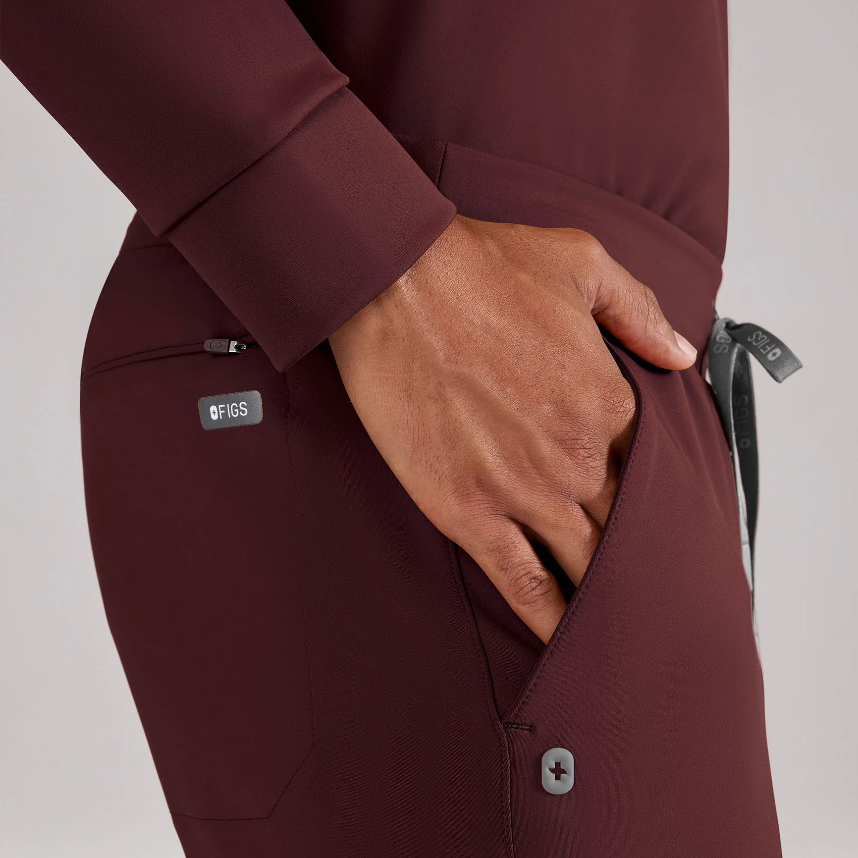 5404-men-s-burgundy-pierre-formx-slim-tapered-short-scrub-panttm-7.webp men's Burgundy Pierre FORMx Slim Tapered - Short Scrub Pant™