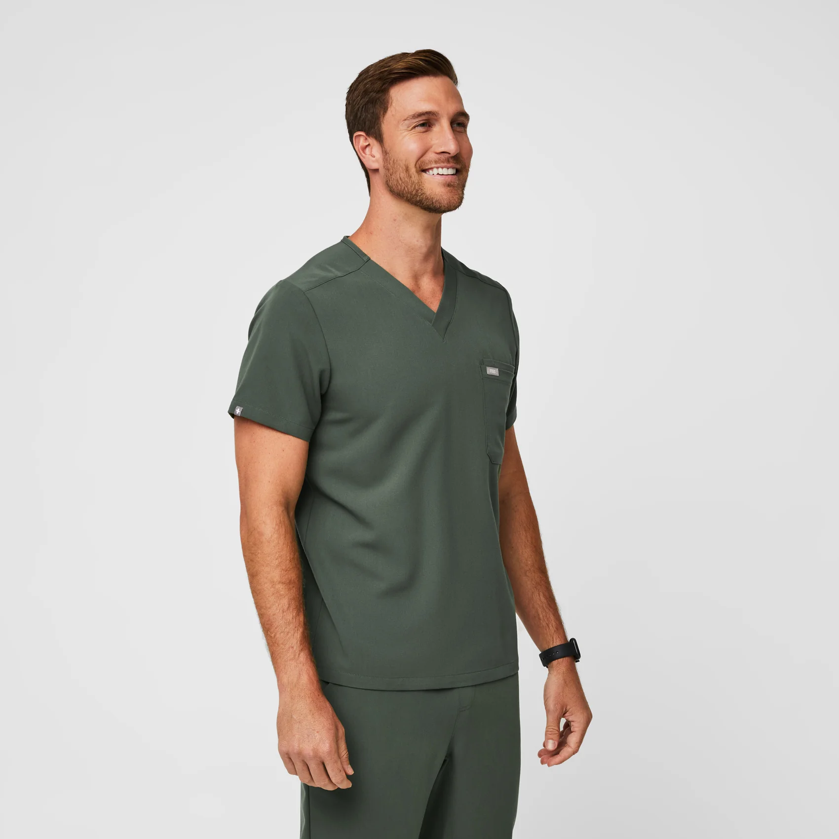 6827-men-s-moss-leontm-three-pocket-scrub-top-3.webp Men's Moss Leon™ - Three-Pocket Scrub Top