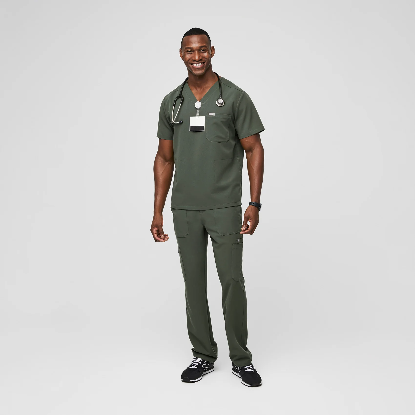 7919-men-s-moss-chisectm-three-pocket-scrub-top-2.webp Men's Moss Chisec™ - Three-Pocket Scrub Top