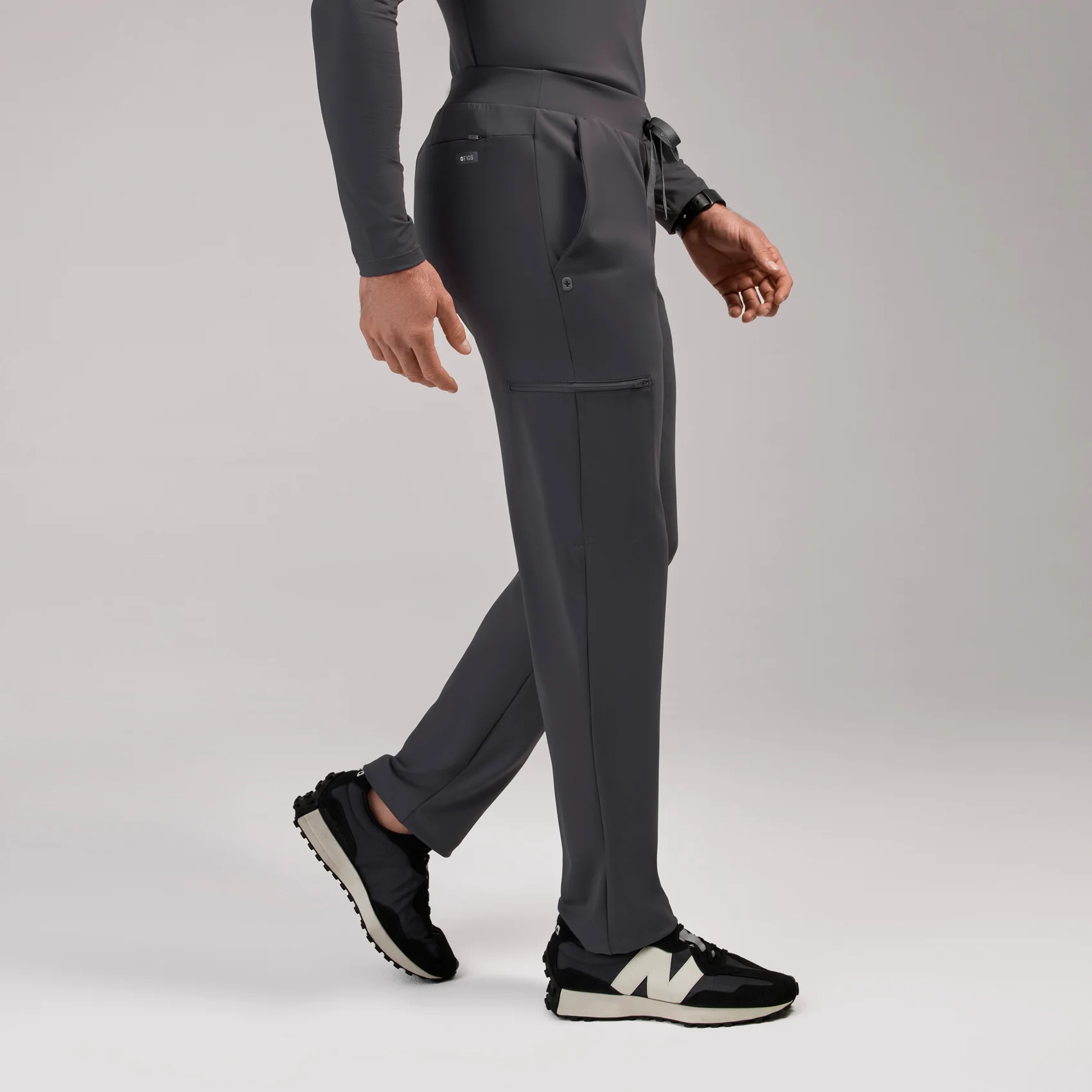 9060-men-s-charcoal-norris-formx-straight-leg-scrub-panttm-3.webp men's Charcoal Norris FORMx Straight Leg - Scrub Pant™