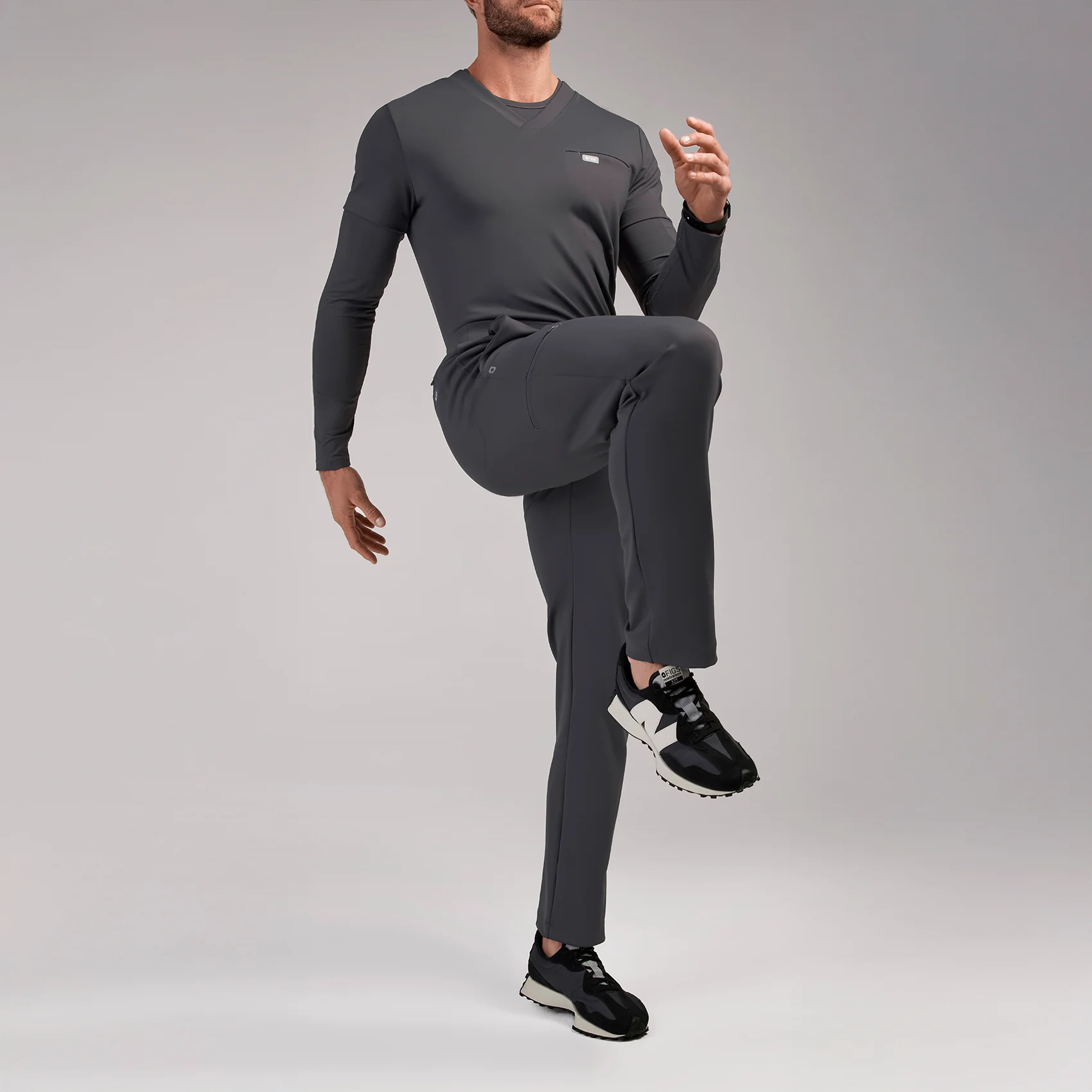 9060-men-s-charcoal-norris-formx-straight-leg-scrub-panttm-4.webp men's Charcoal Norris FORMx Straight Leg - Scrub Pant™