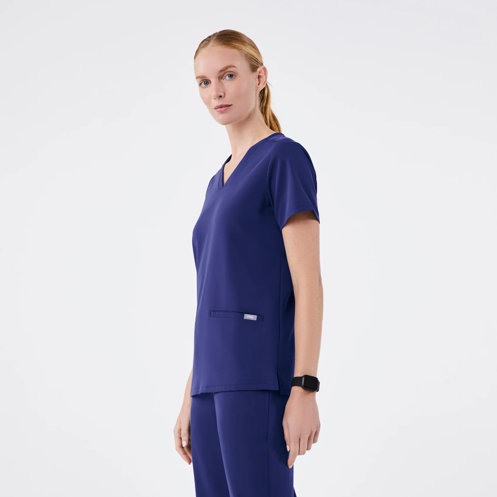 9691-women-s-sapphire-casma-three-pocket-scrub-toptm-3.webp women's Sapphire Casma - Three-Pocket Scrub Top™