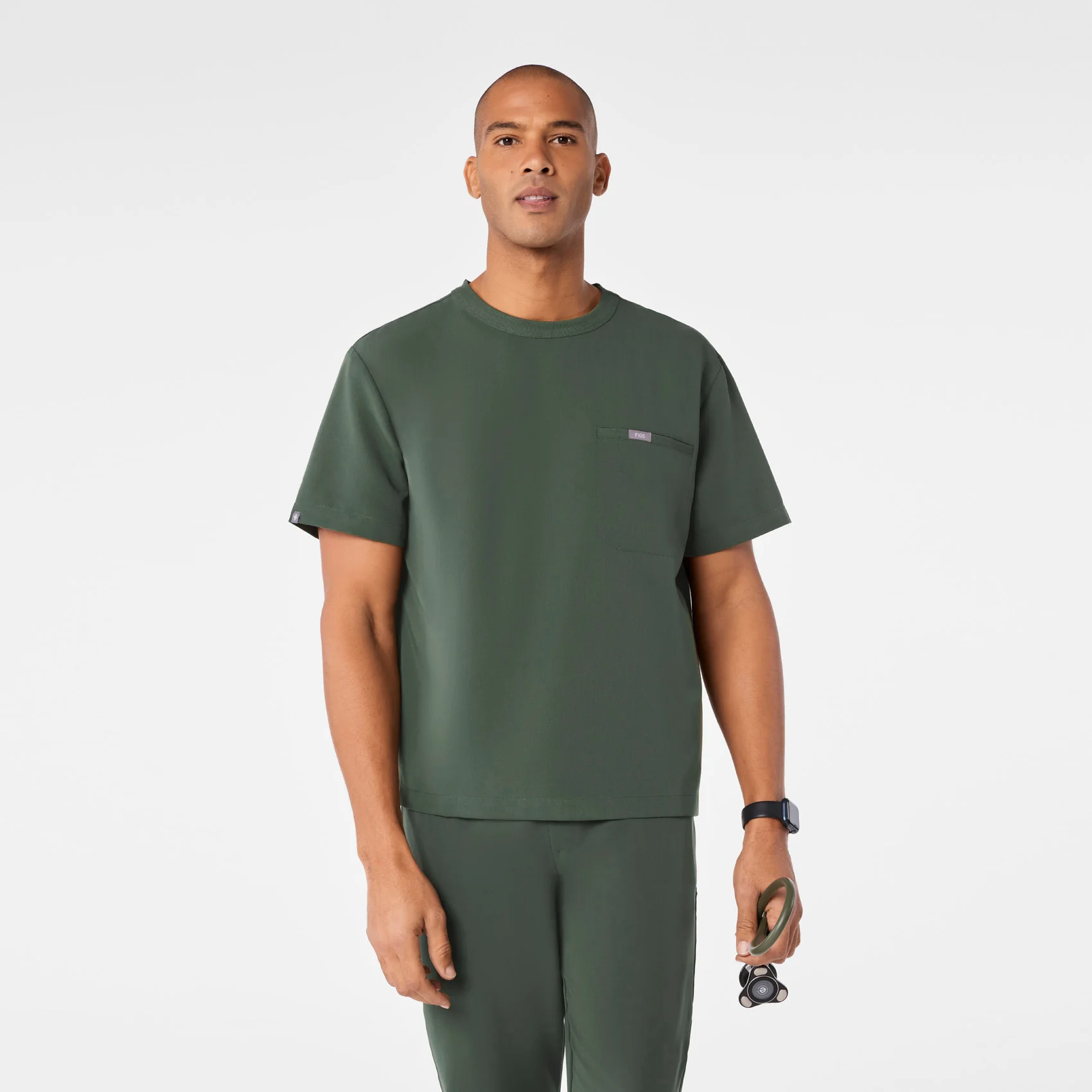 9851-men-s-moss-easton-relaxed-crewneck-scrub-top-1.webp men's Moss Easton Relaxed - Crewneck Scrub Top