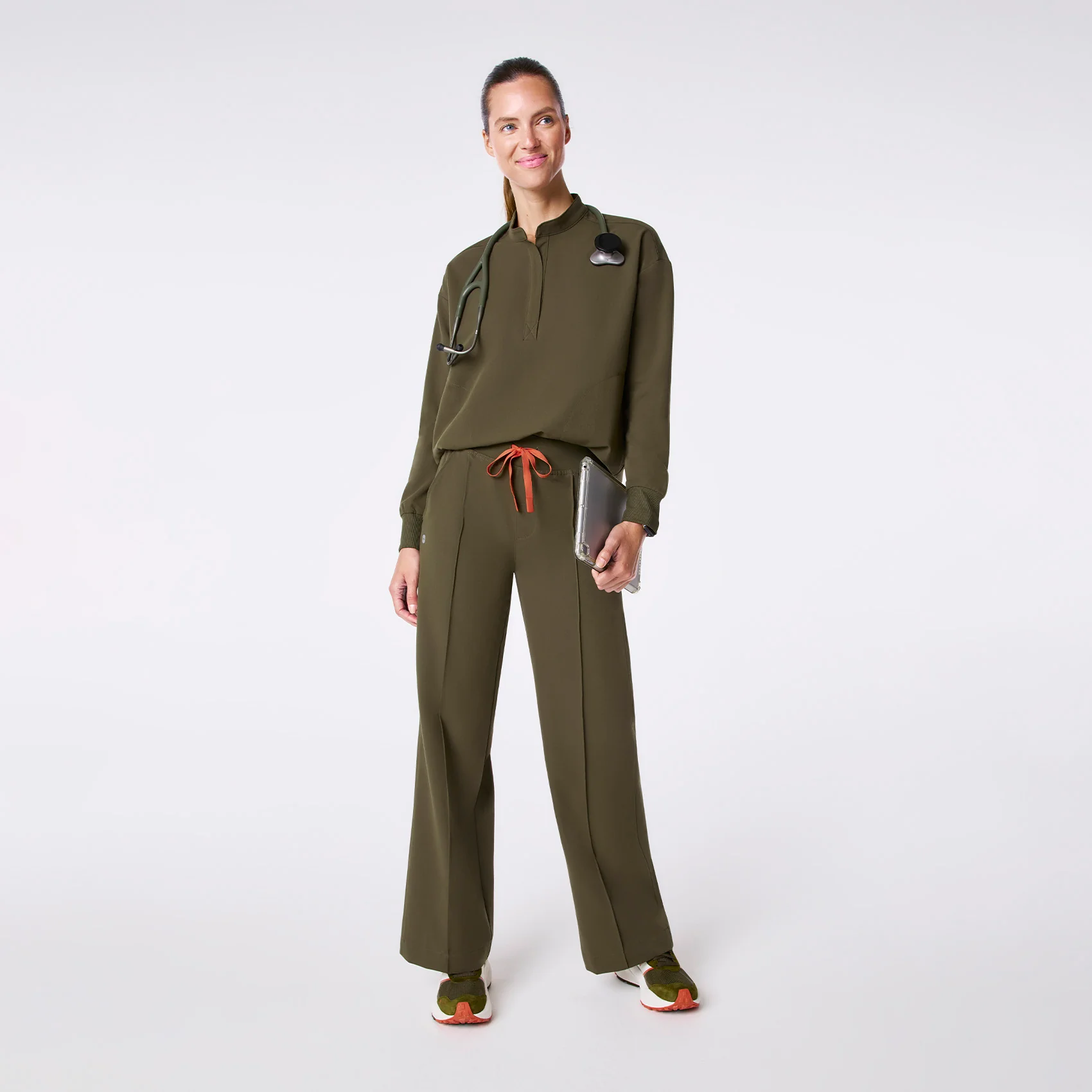 9988-women-s-spruce-rafaela-relaxed-longsleeve-scrub-top-2.webp women's Spruce Rafaela Relaxed Longsleeve - Scrub Top