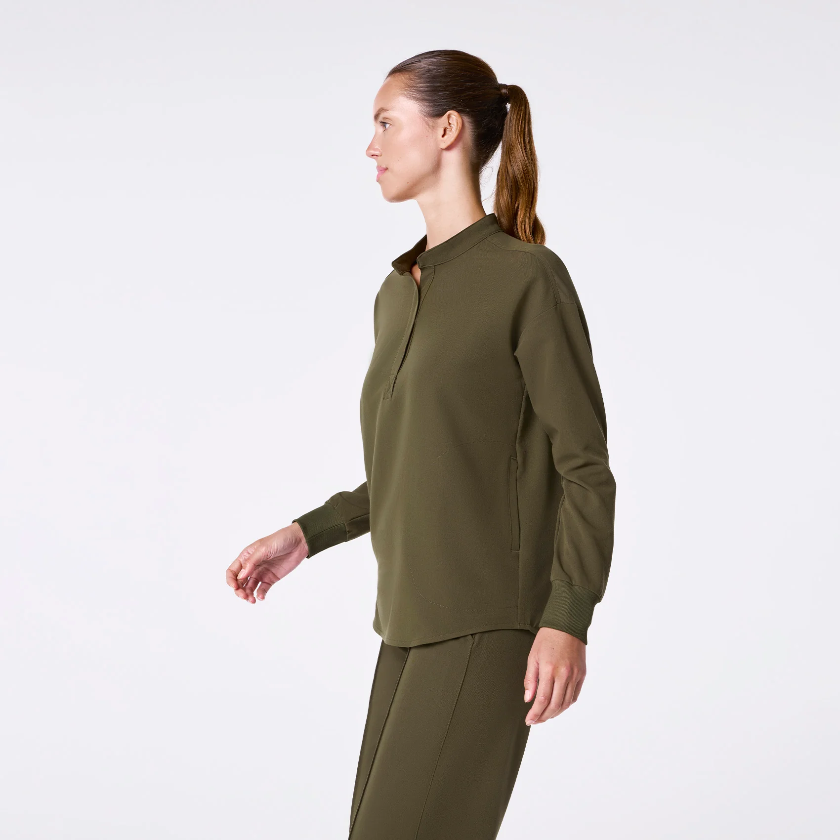9988-women-s-spruce-rafaela-relaxed-longsleeve-scrub-top-3.webp women's Spruce Rafaela Relaxed Longsleeve - Scrub Top