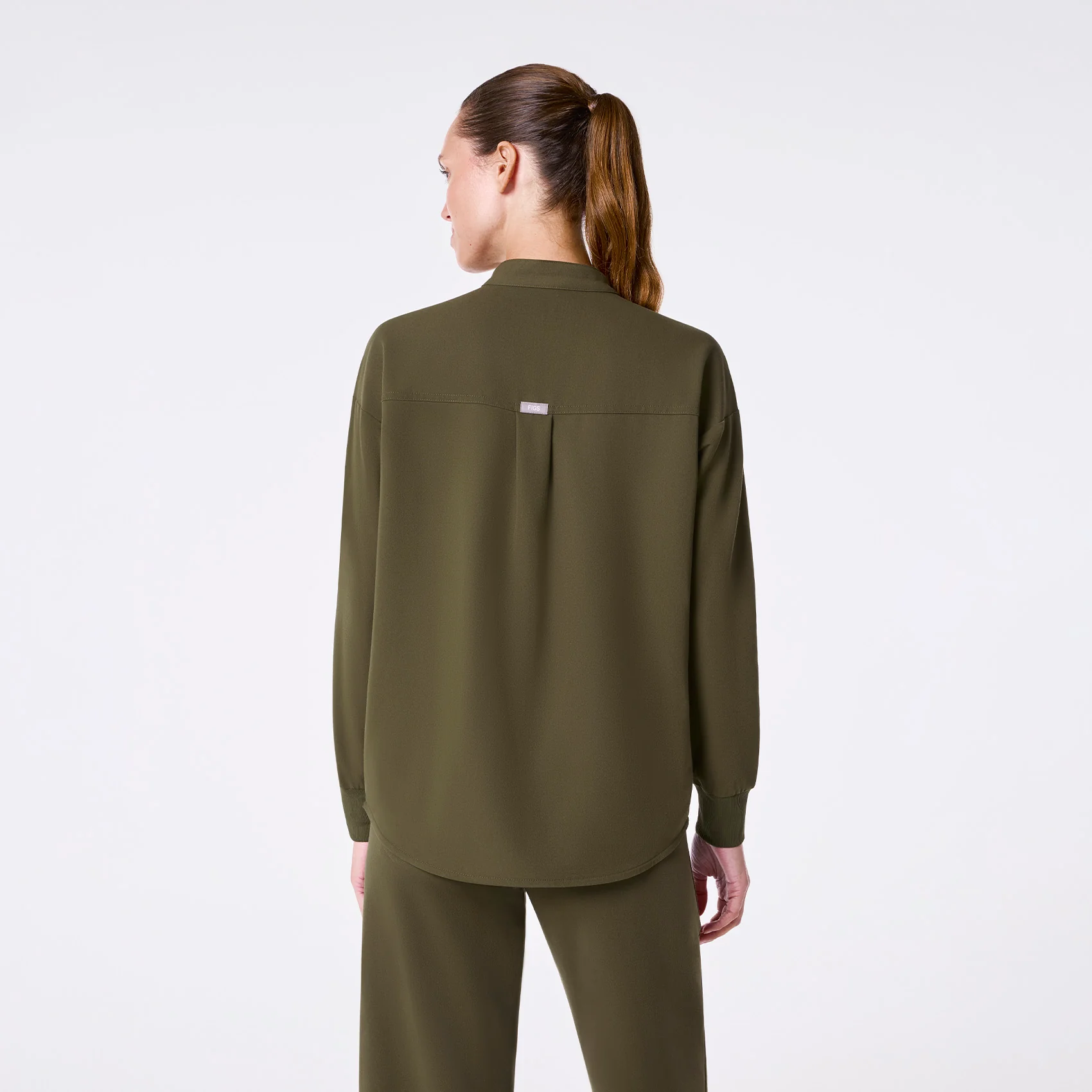 9988-women-s-spruce-rafaela-relaxed-longsleeve-scrub-top-4.webp women's Spruce Rafaela Relaxed Longsleeve - Scrub Top